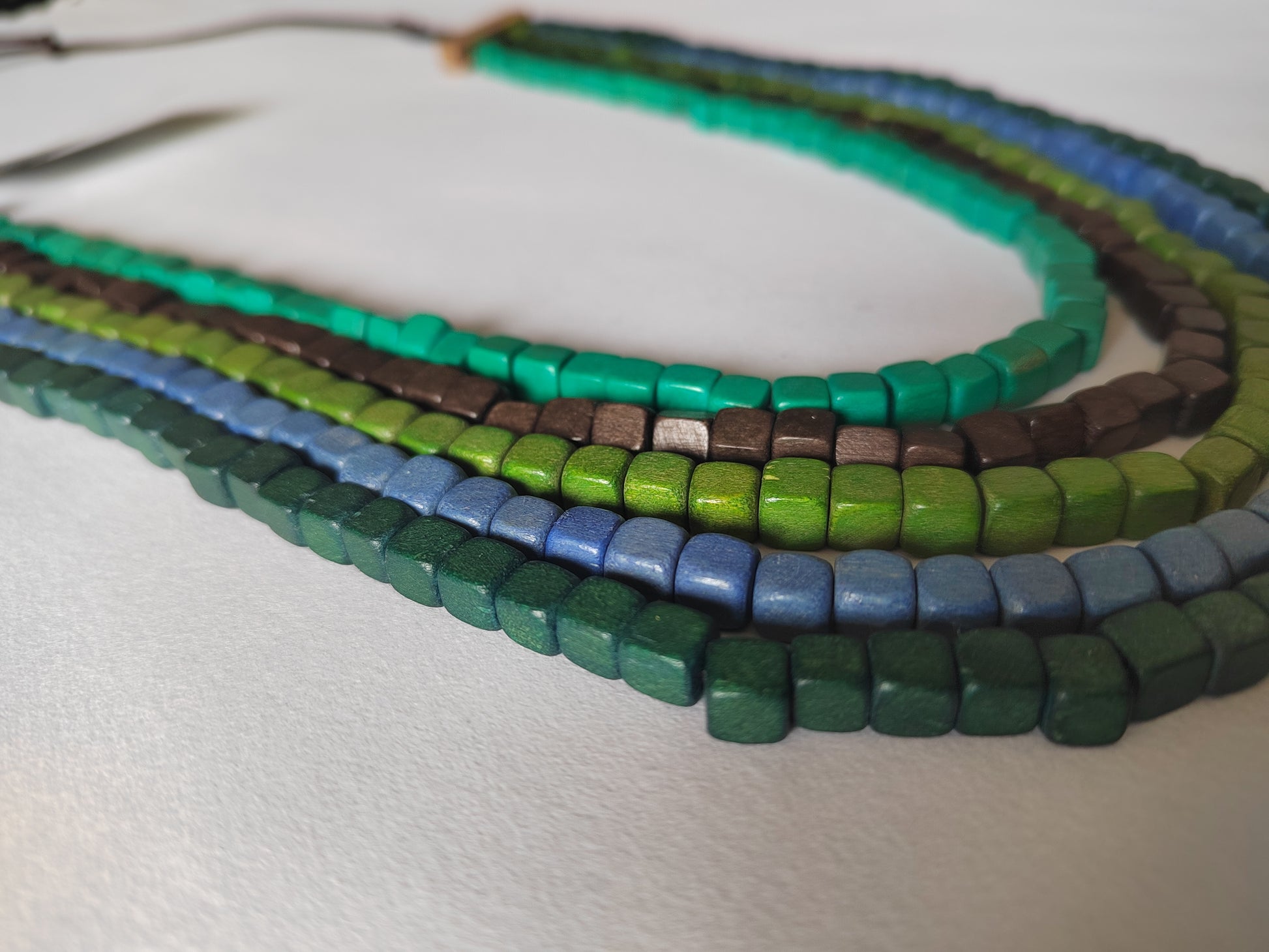 Multi-Layered Ocean Green Wooden Beaded Necklace N7-458CTFM