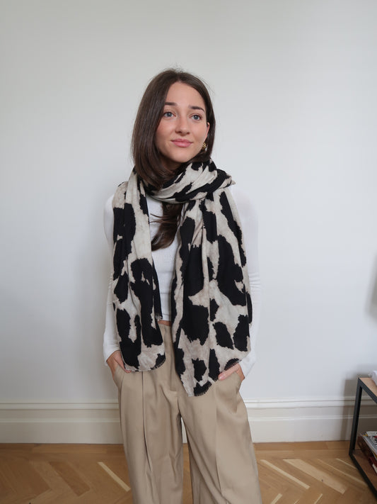 LIGHTWEIGHT SCARF - BEIGE