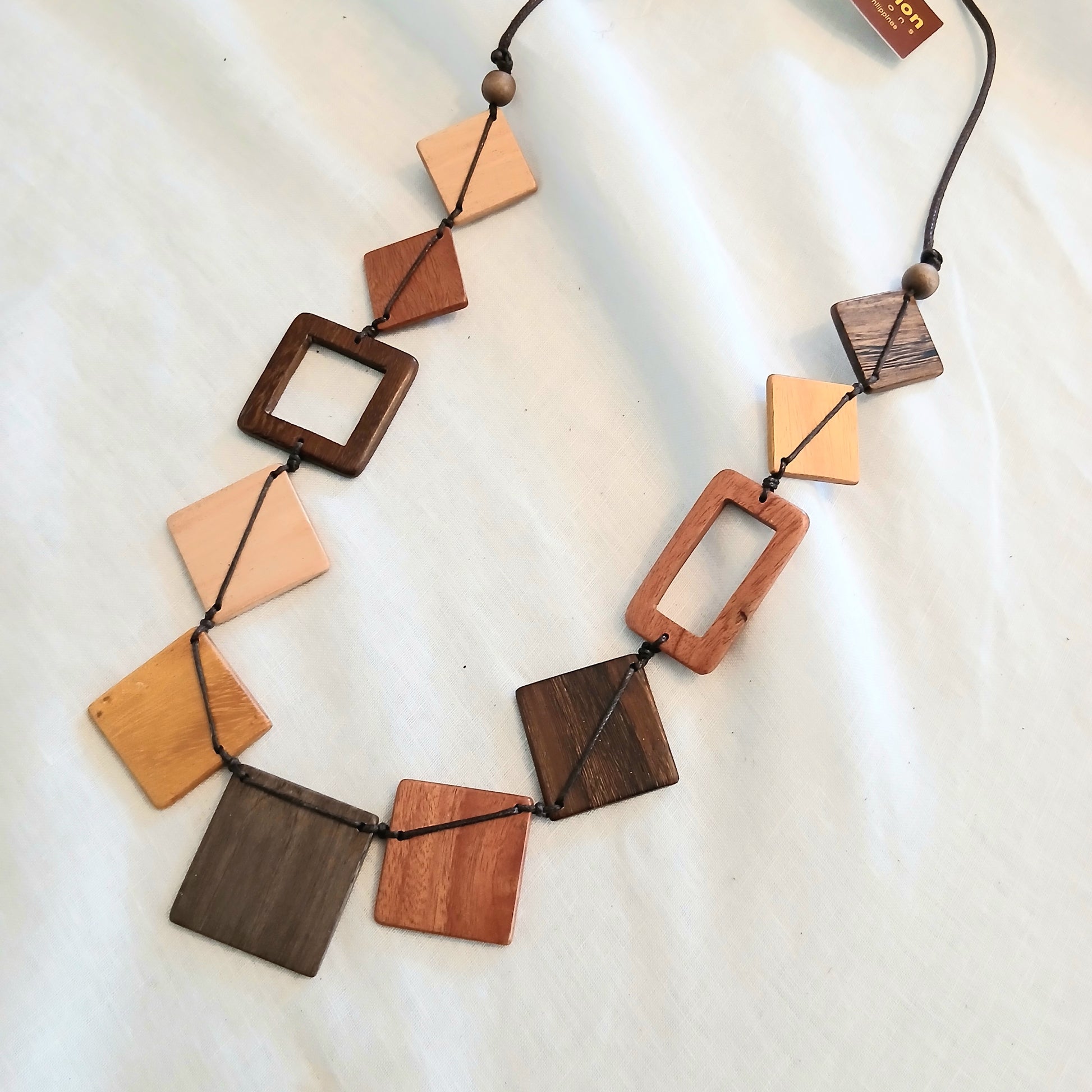 Geometrical Wooden Beads N7-1185