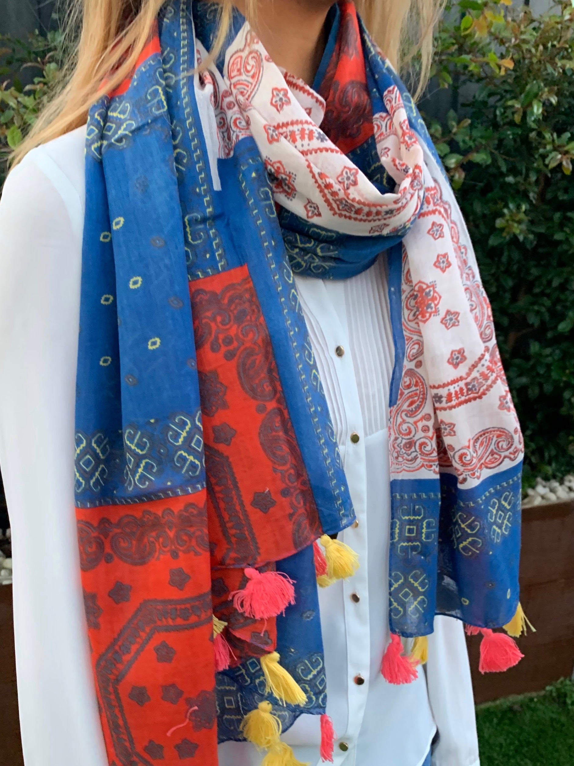 Cotton Printed Scarf with Tassels - 16049