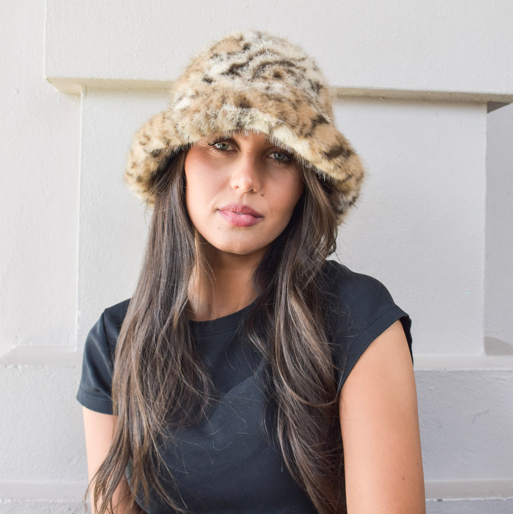 Pre-Order Extra Fluffy Faux Fur Bucket Hat Leopard 7548