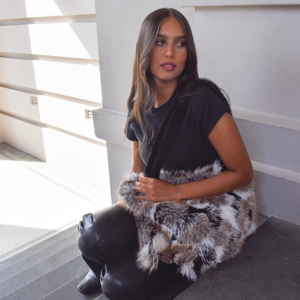 Pre-Order Fluffy Faux Fur Winter Bag BG2024