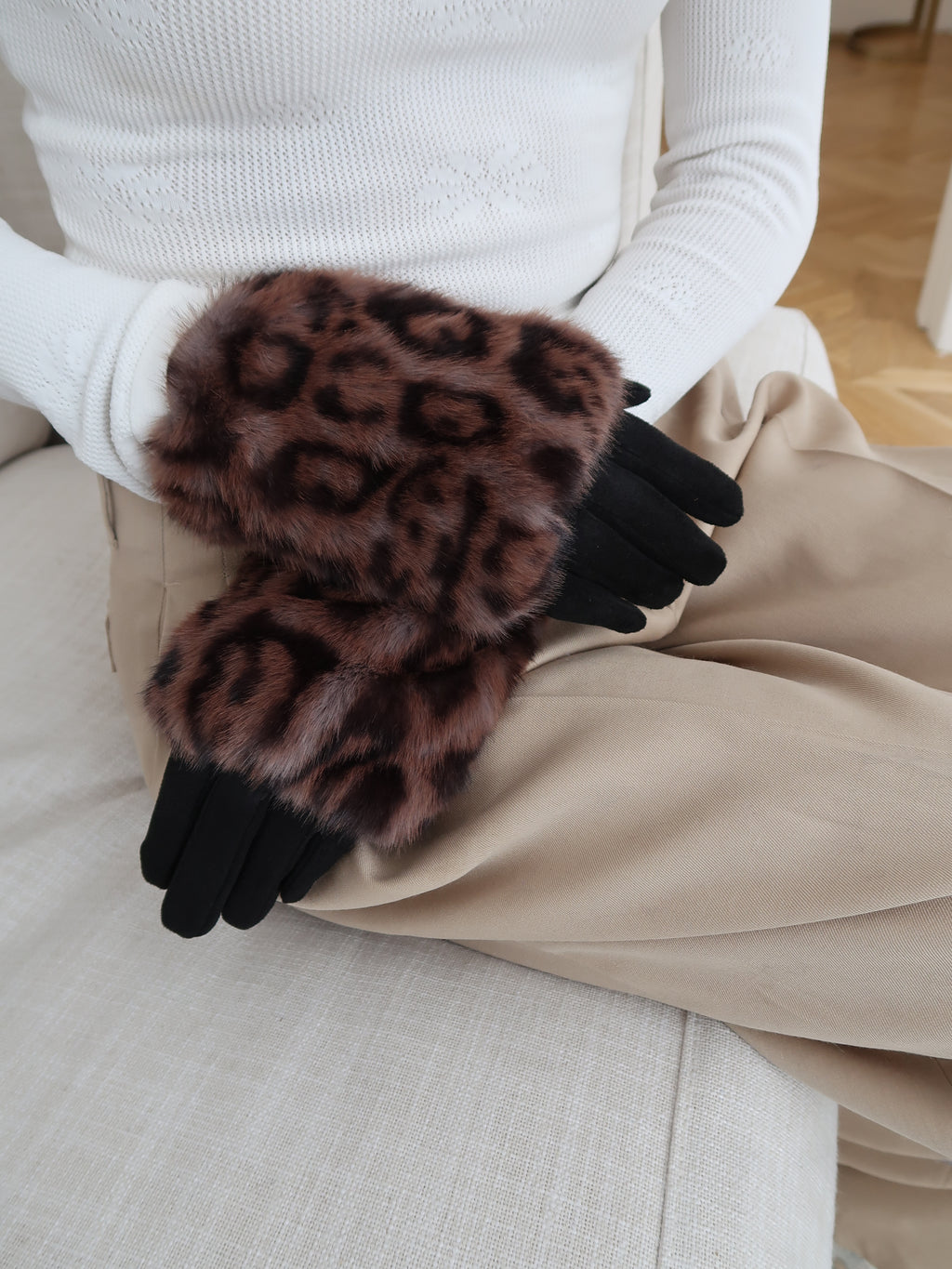 FAUX 2 IN ONE GLOVES-BROWN LEOPARD GV1433