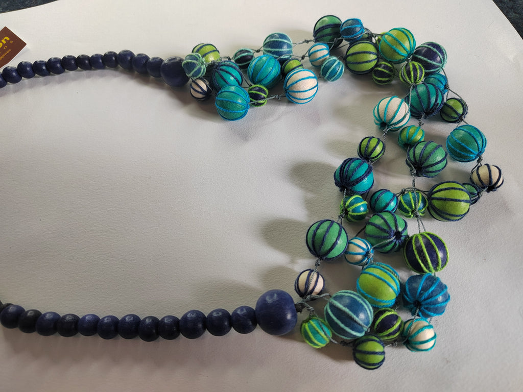 Embroidered Blue Hues Beaded Necklace N7-251X
