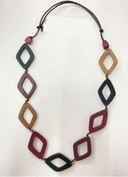 Diamond Shaped Wooden Beads Necklace N7-906