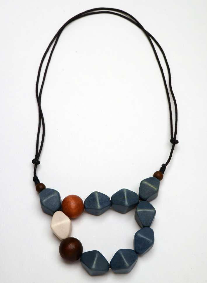 Chunky 2-Layered Geo Wooden Pendant Necklace N6-5380MLKY