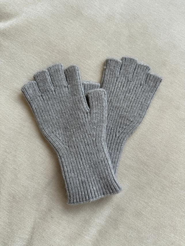 Fingerless Gloves GLO16