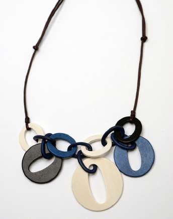 Chained Wooden Pendant Necklace N6-6043