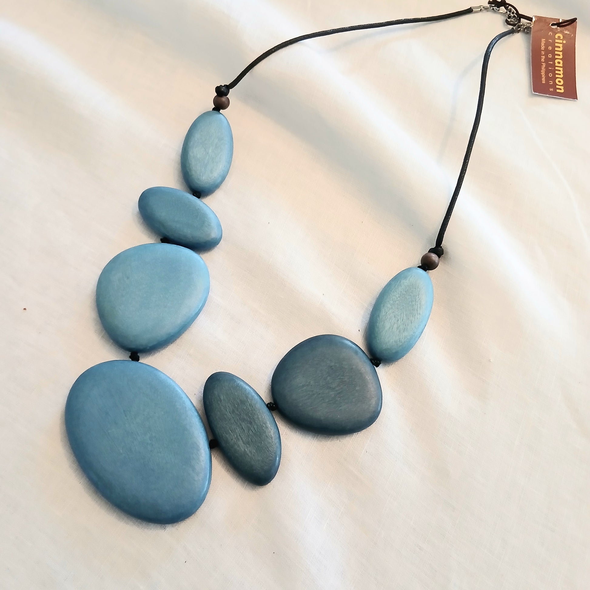 Chunky Mixed Oval Shaped Wooden Beaded Necklace N6-2249