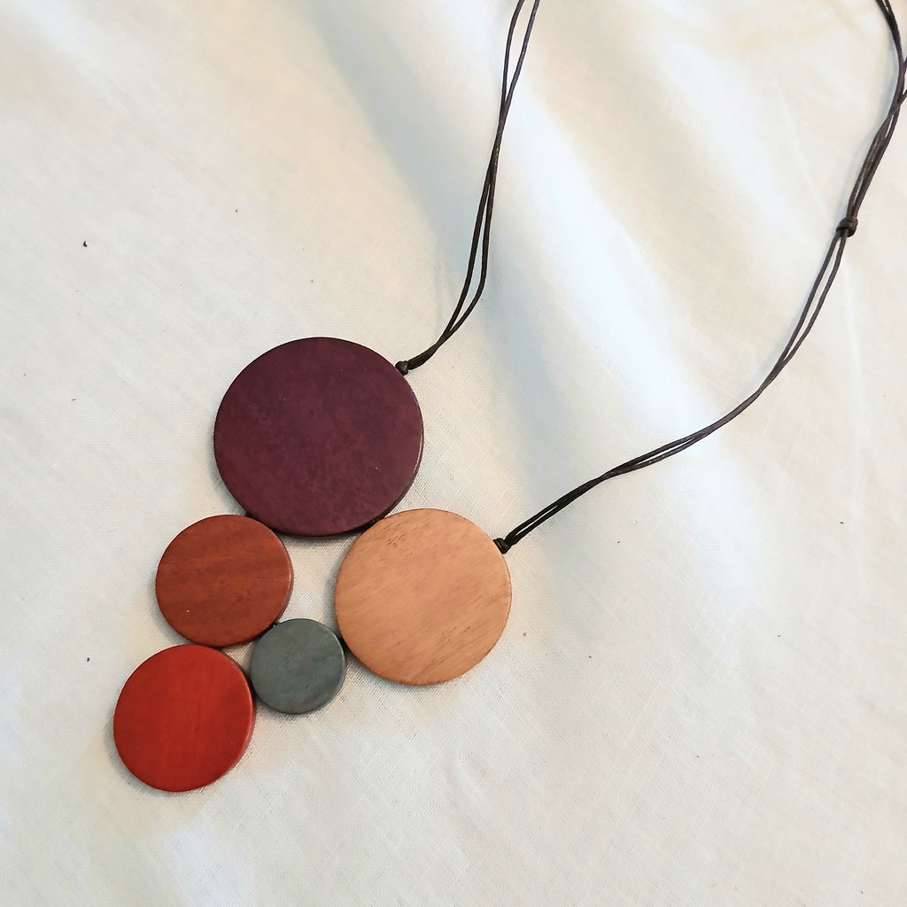 Triangle Shaped 5 Wooden Circle Pendant Necklace N6-5615DHM