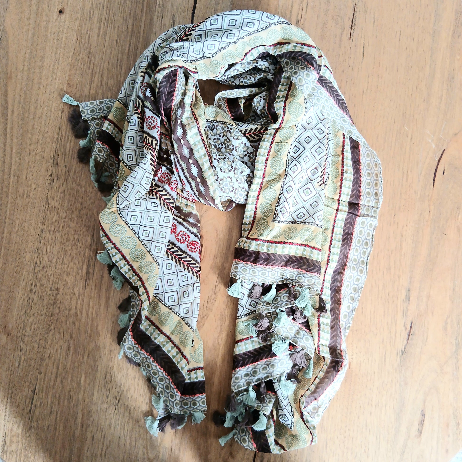 Cotton Scarf Embroidered and Tassels - 66208