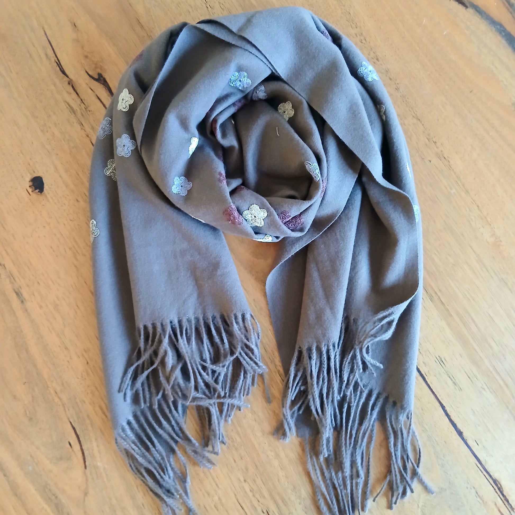 PRE-ORDER Embroidered Flower Winter Scarf 332765