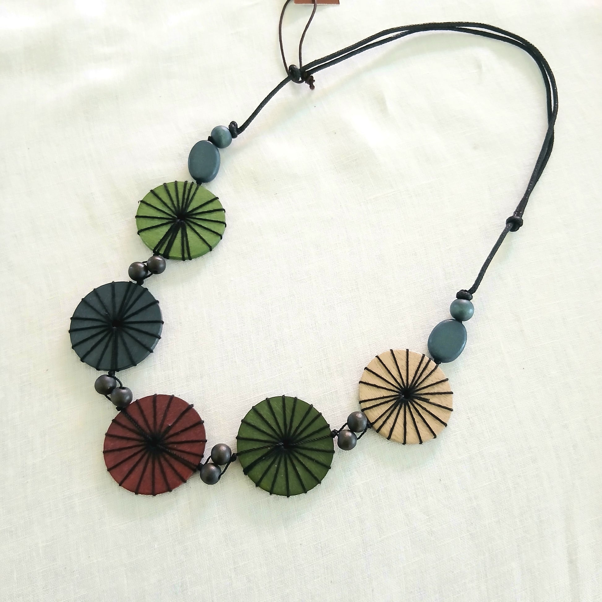 Embroidered Purple Hues Beaded Necklace N7-280GLF