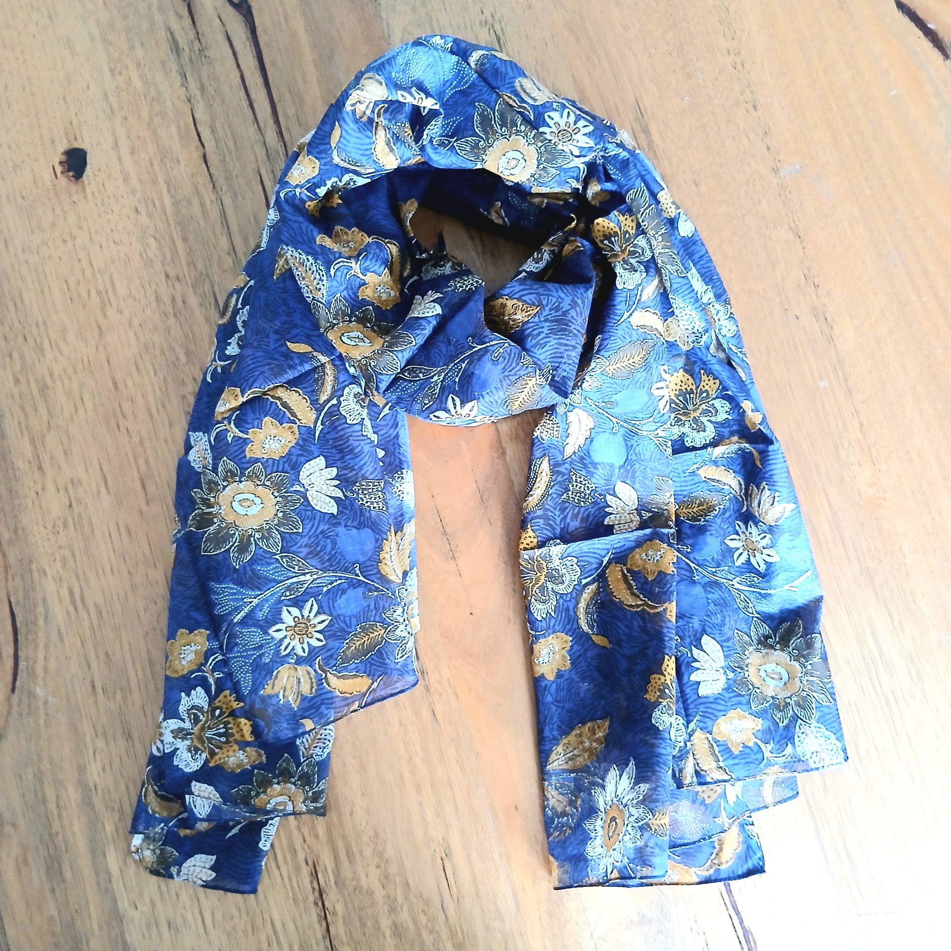 Cotton Flower Scarf - Blue Fonce
