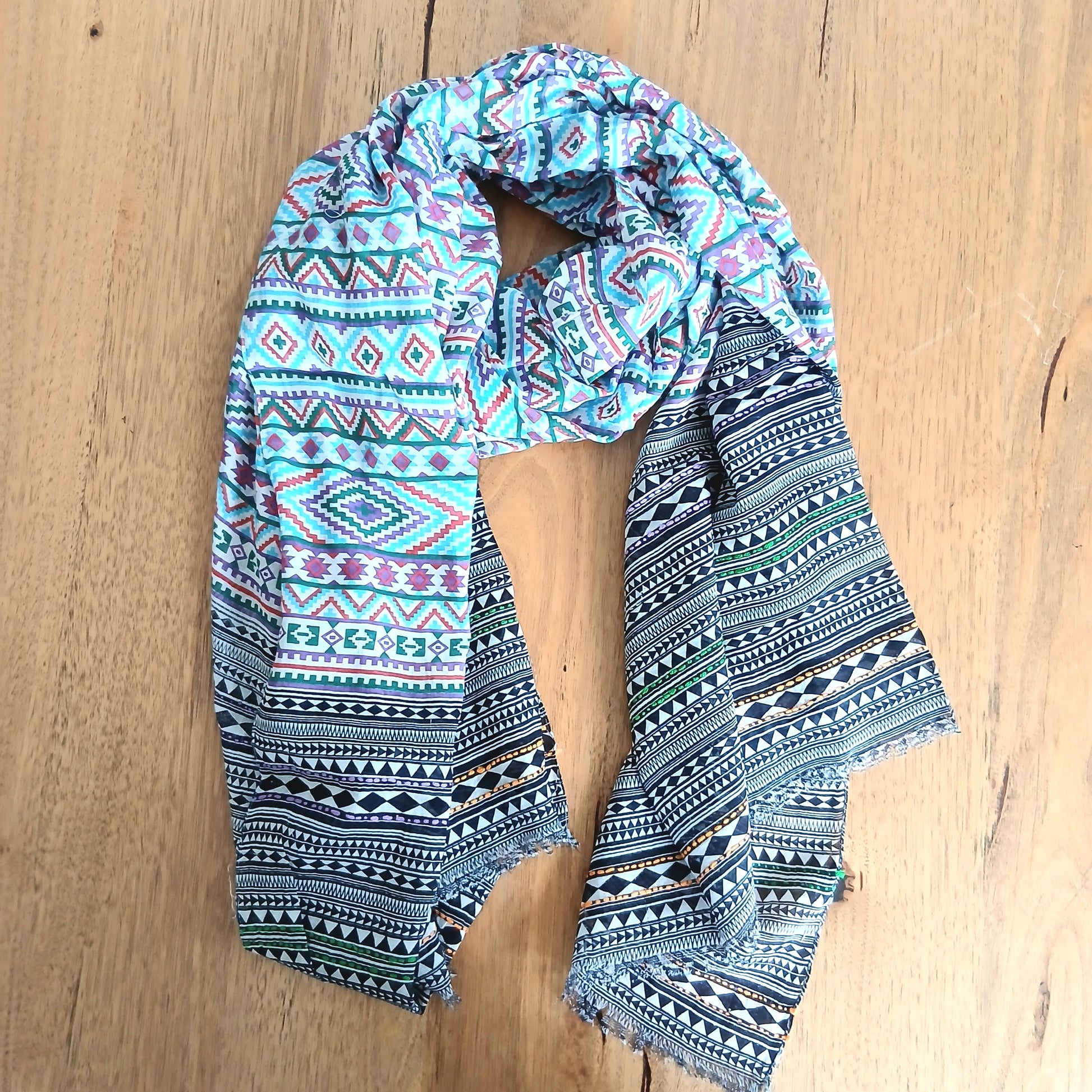 Embroidered Cotton Kilim Pattern Scarf - 46206