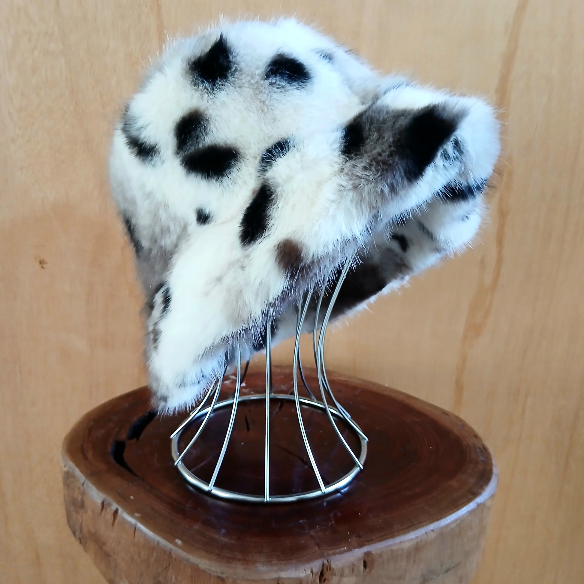 Pre-Order Fluffy Faux Fur Bucket Hat Unique Leopard 7537