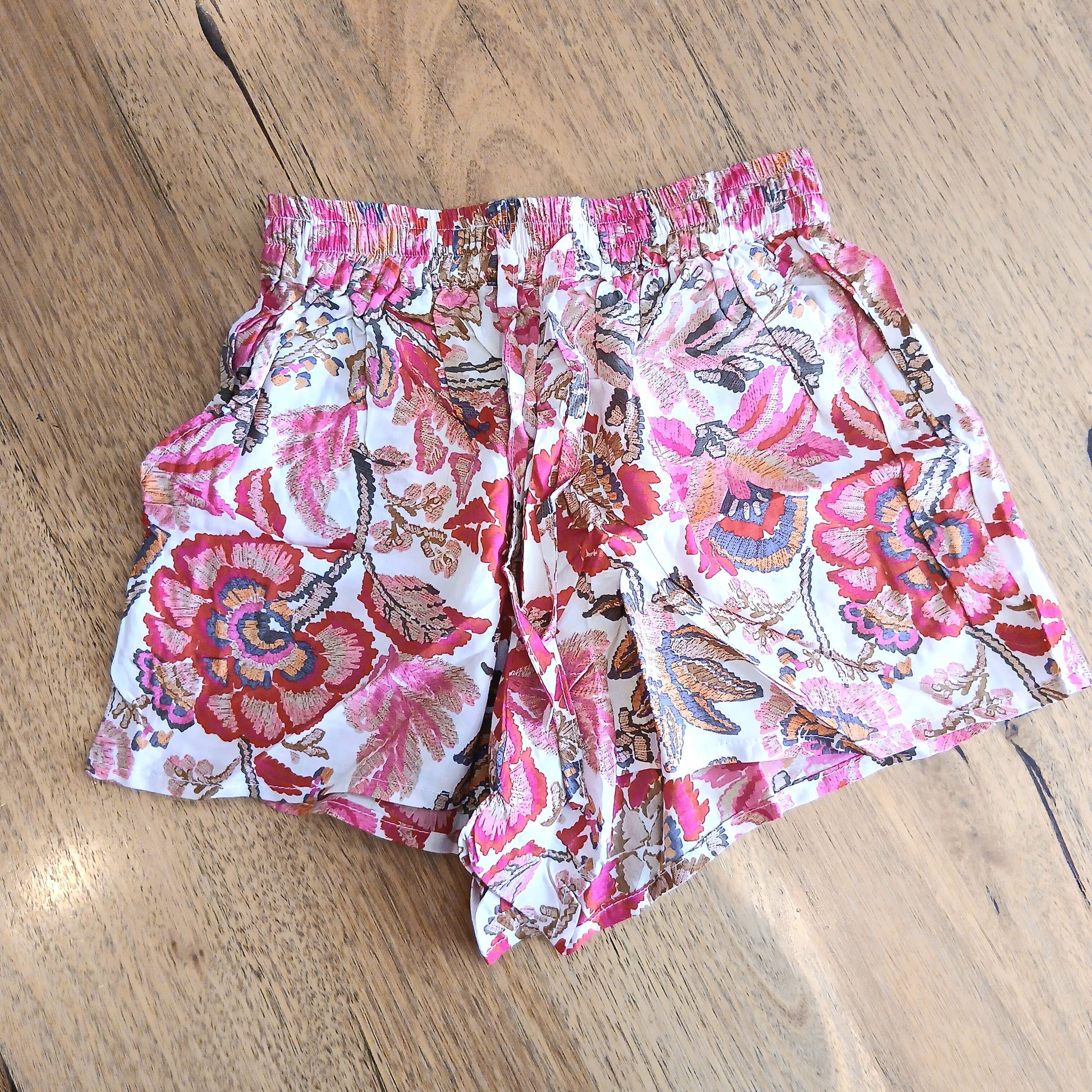 PRE-ORDER Light Summer Shorts 67338