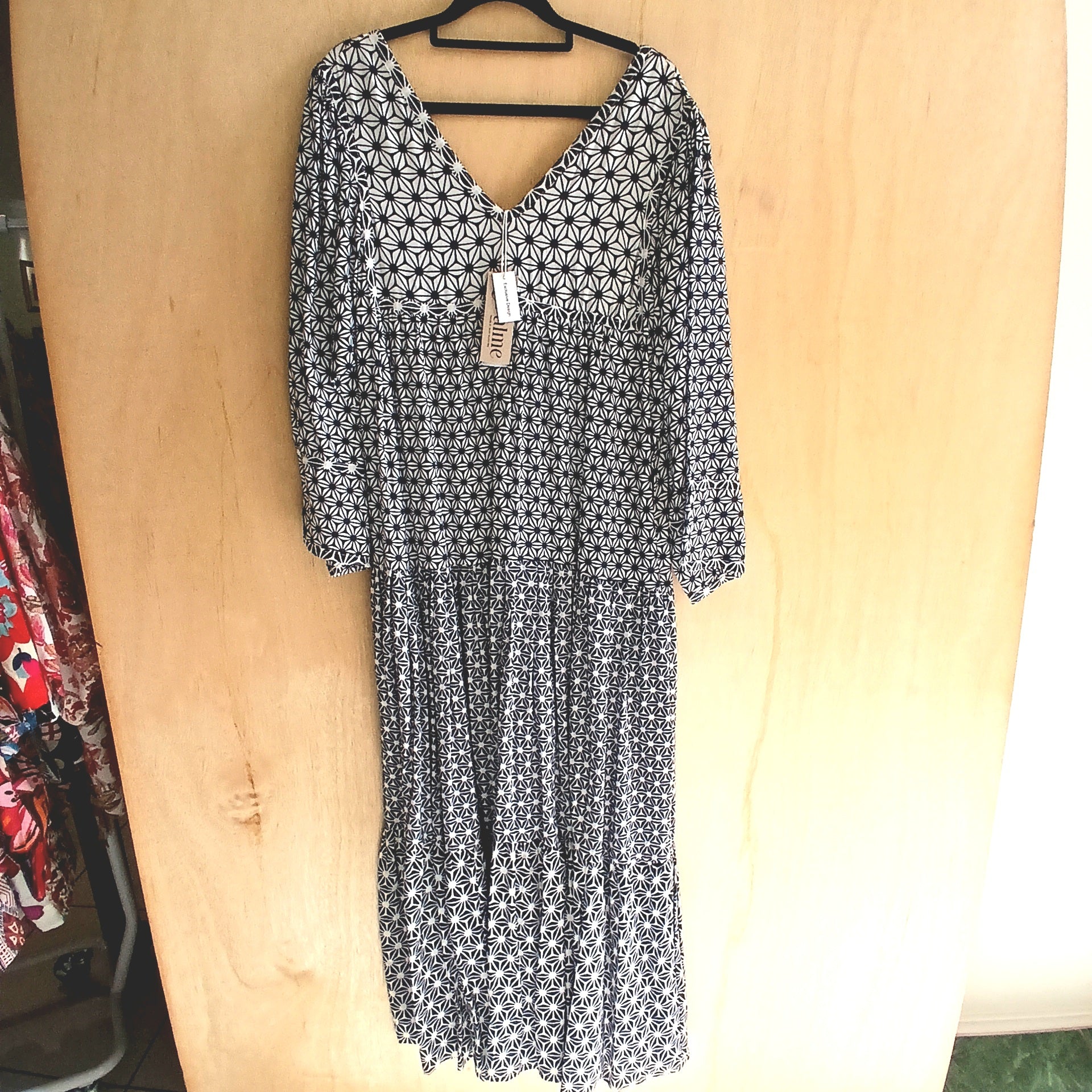 PRE-ORDER Large Sleeve and Light Summer Dress 67130