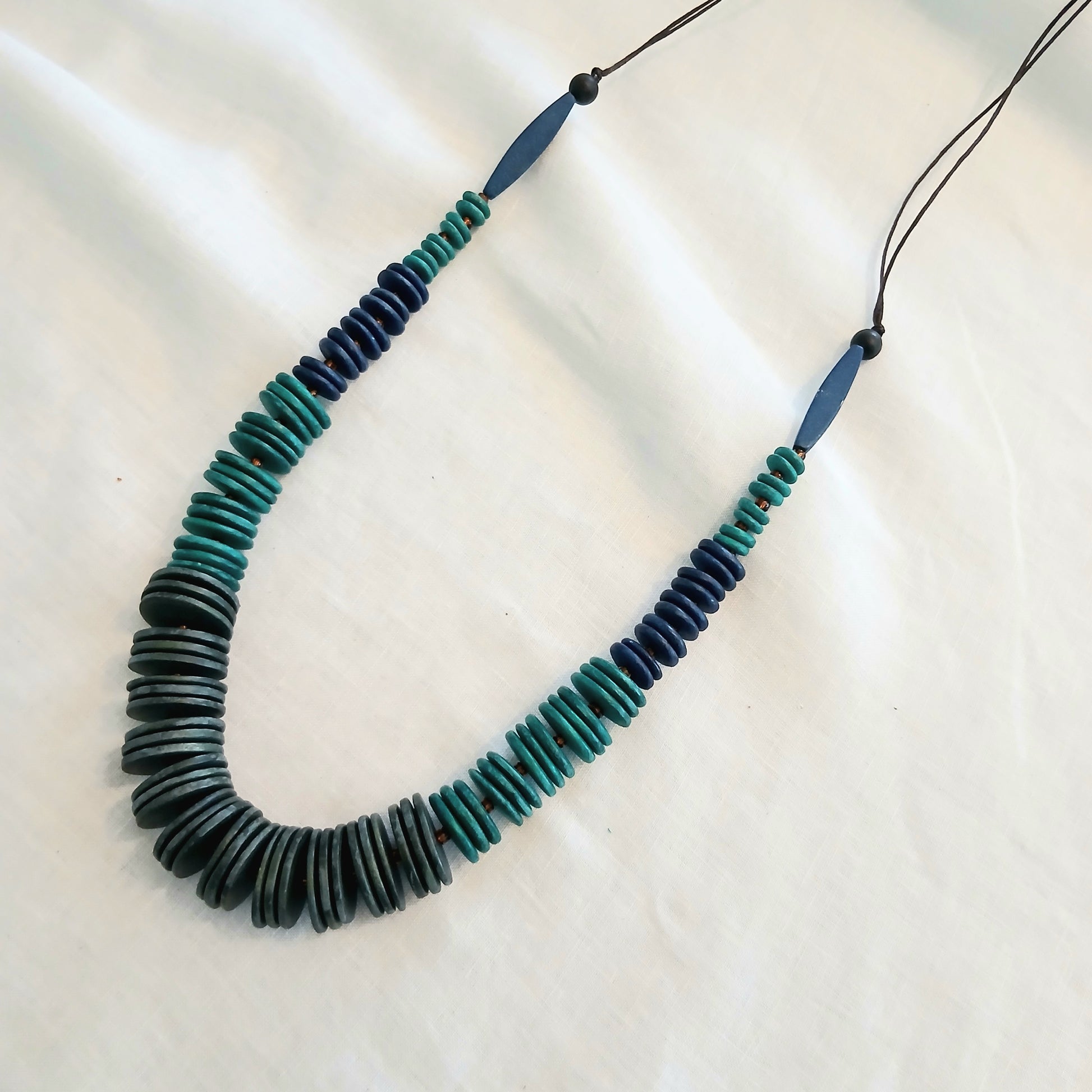 Close Beaded Wooden Necklace N6-5998