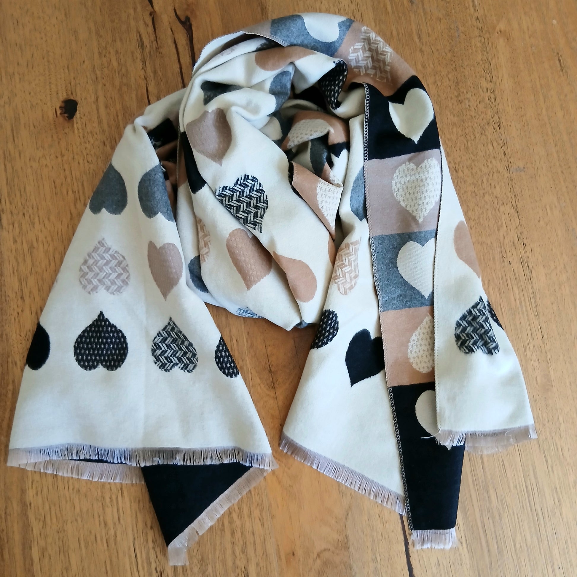 Pre-Order Light Winter Double Sided Scarf Hearts 332730