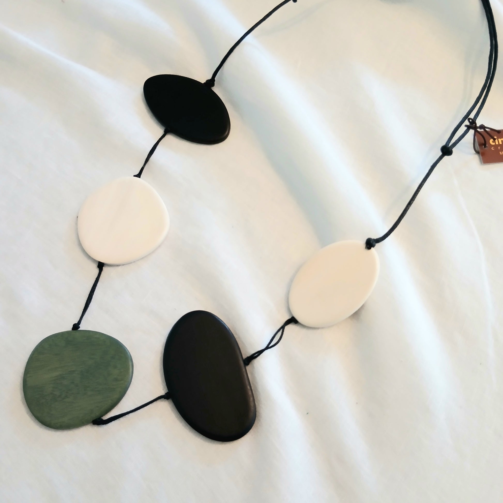 5 Wooden Beads Necklace Multi-Colour n6-2314