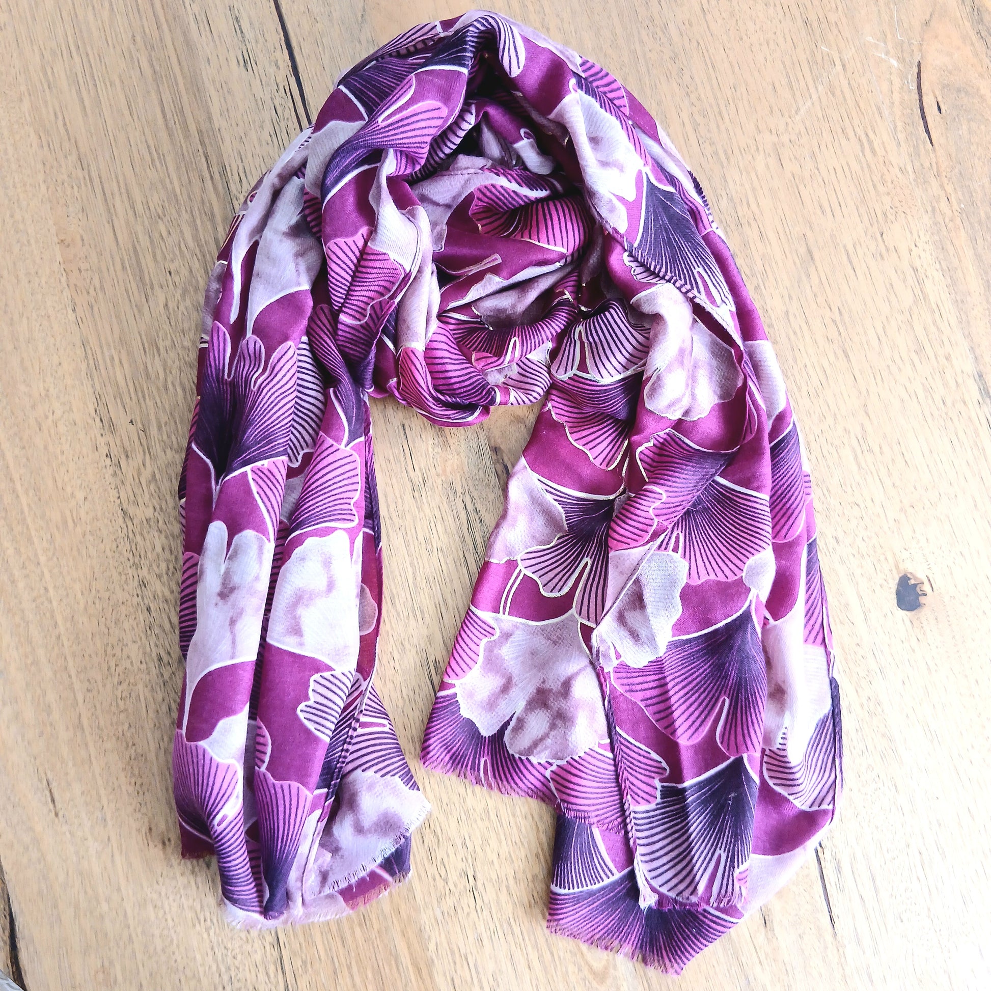 Mushroom / Lotus Silhouette Scarf 65349