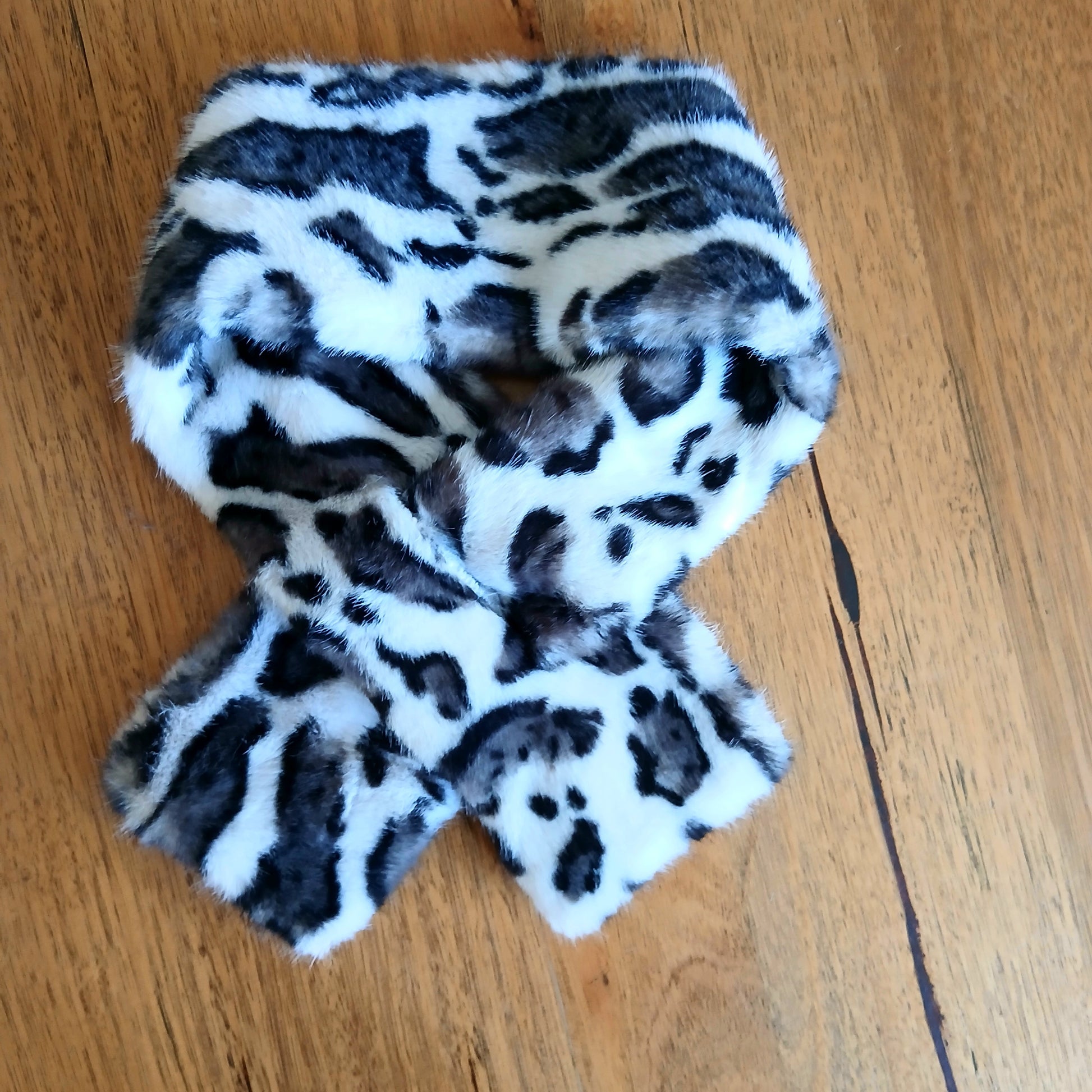 PRE-ORDER Faux Fur Leopard Necktie 332766