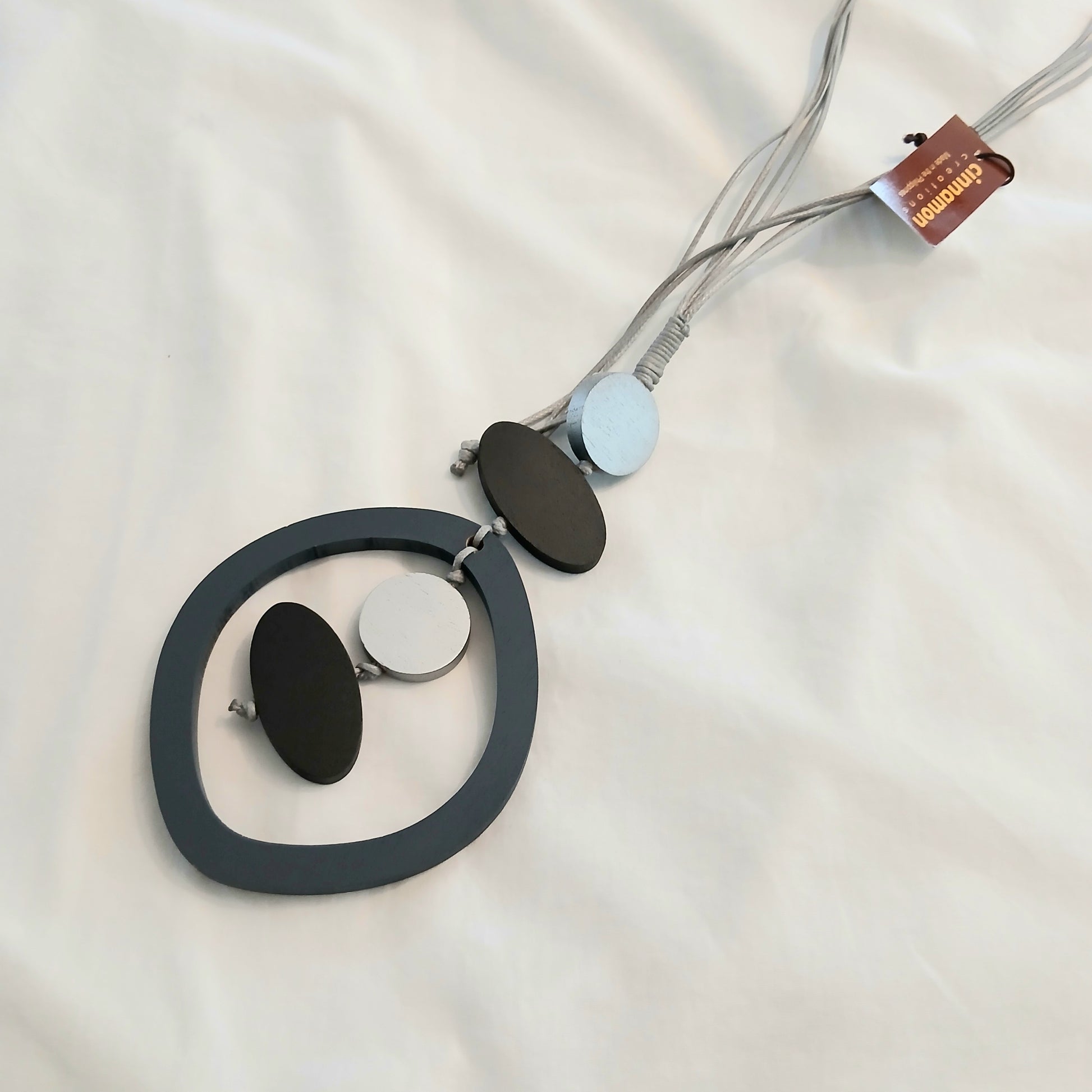 PRE-ORDER Artistic Resin Pendant Necklace 36235