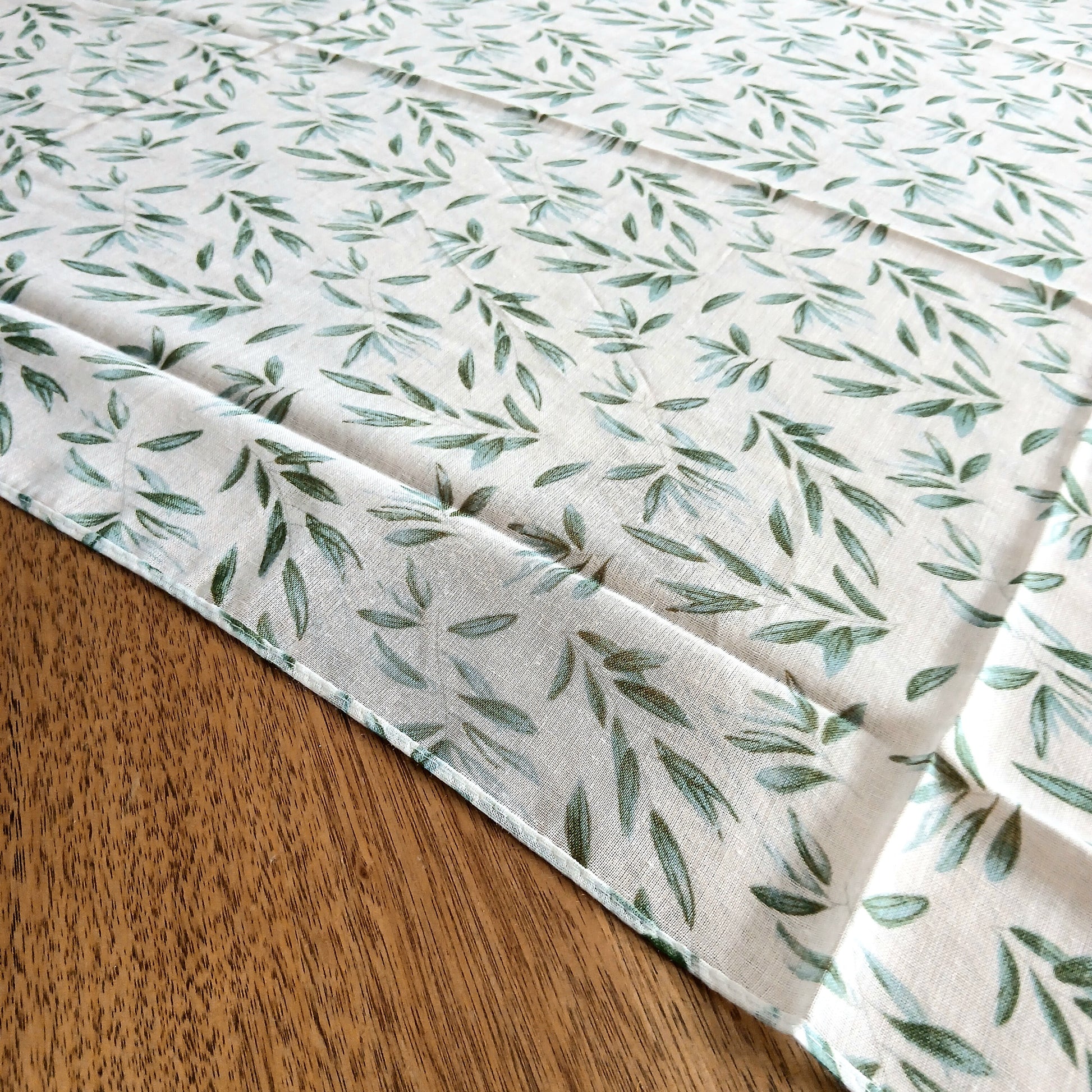 Summer Scarf with Leaves 332452