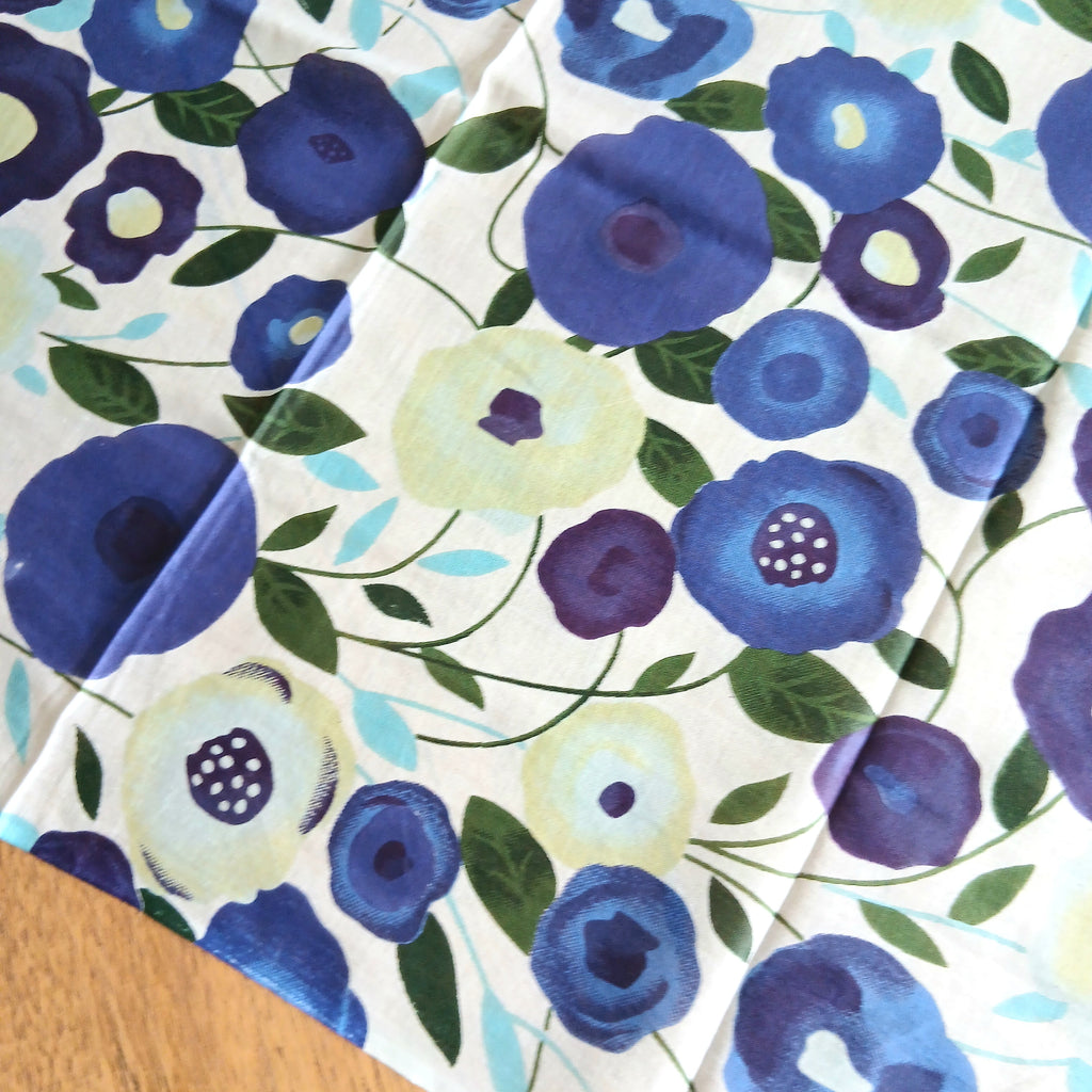 Leaves and Poppy Cotton Scarf 67128