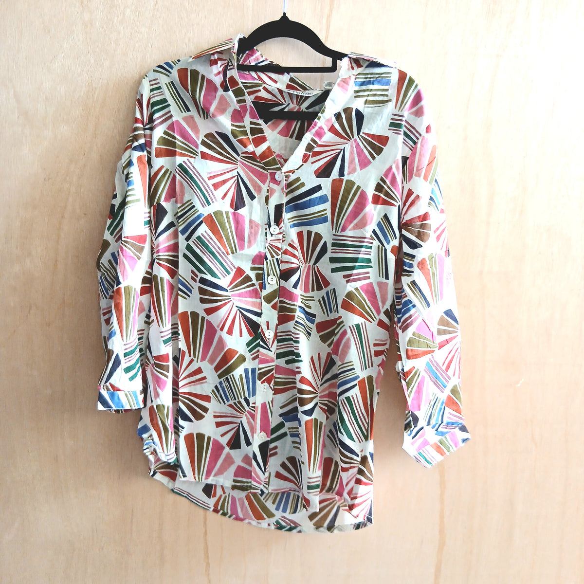 V-Neck+3/4 Sleeves Cotton Shirt 67141