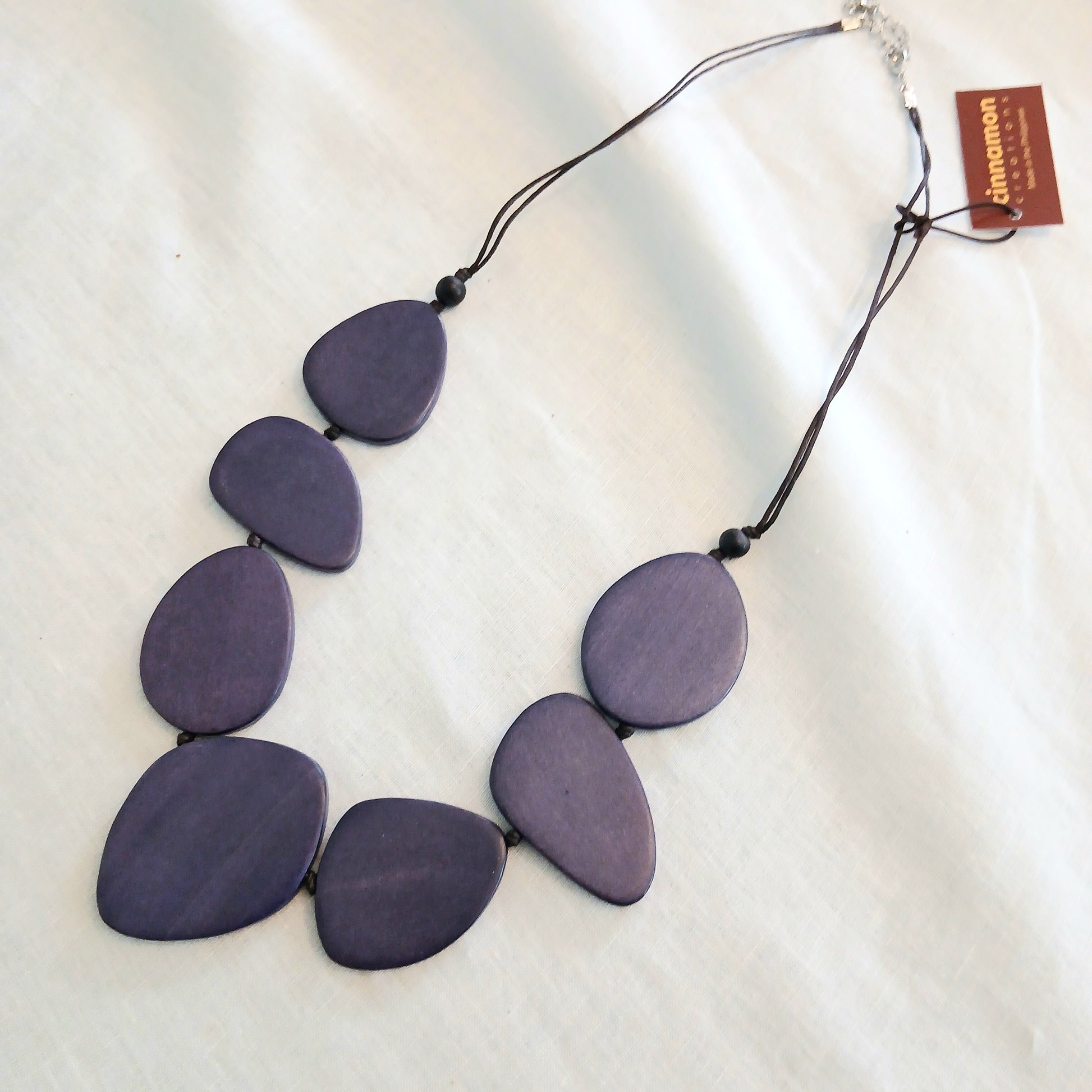 Oval Shaped Wooden Beaded Necklace N6-7744