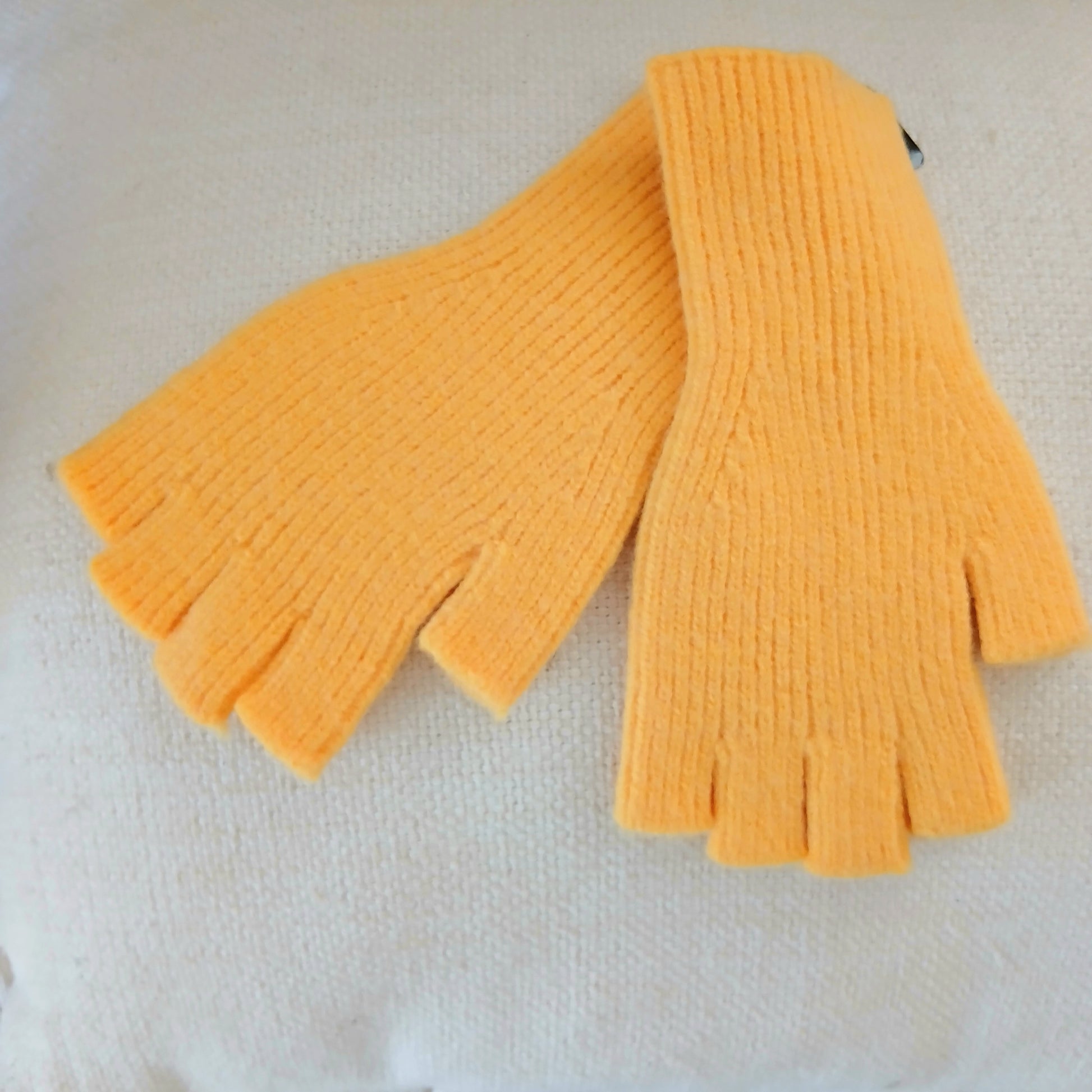 Fingerless Gloves GLO16