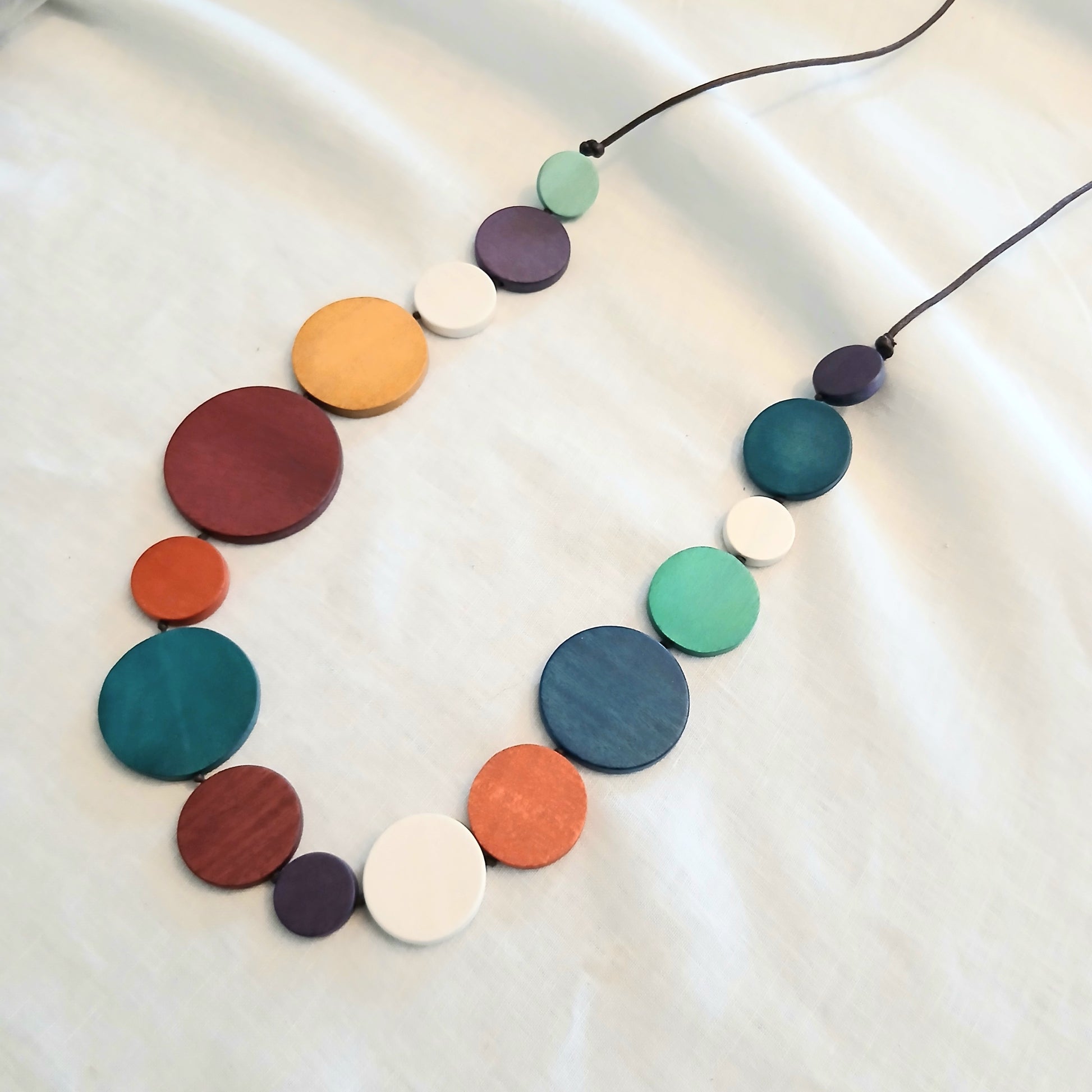 Classic Multi-Coloured Wooden Circles Necklace N6-4910