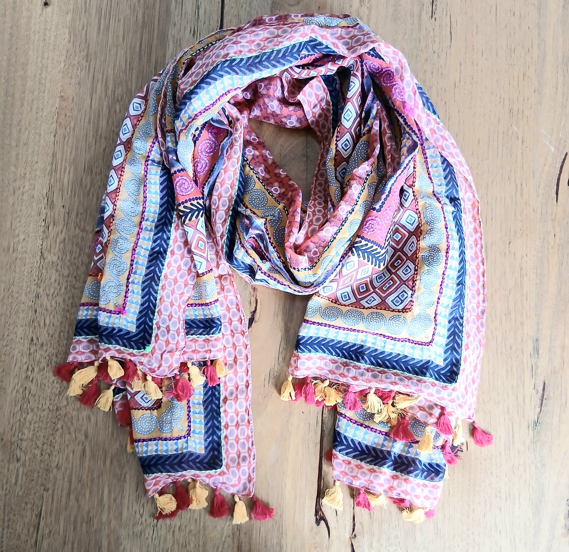 Cotton Scarf Embroidered and Tassels - 66208