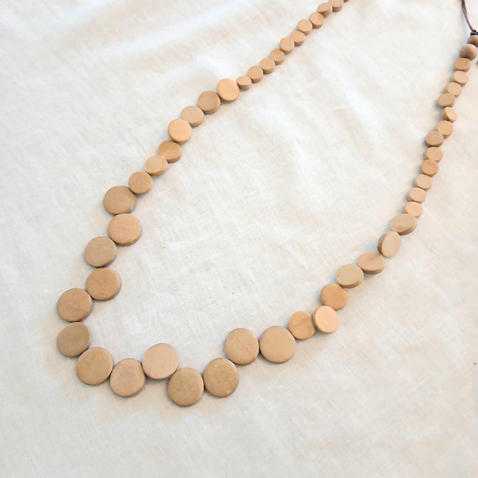 Classic Plain Wooden Bead Necklace N6-6316