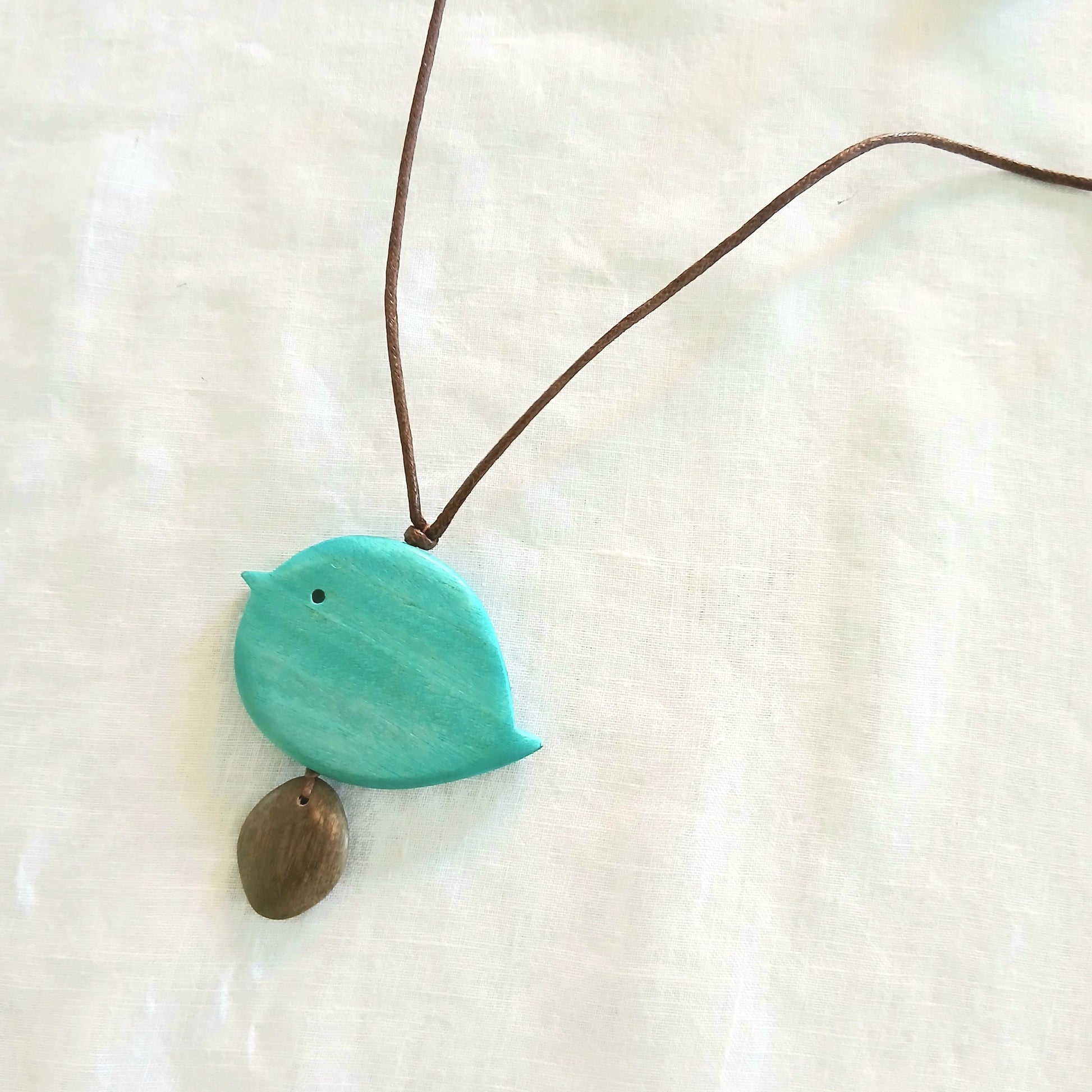 Round Little Birdie Necklace N7-815