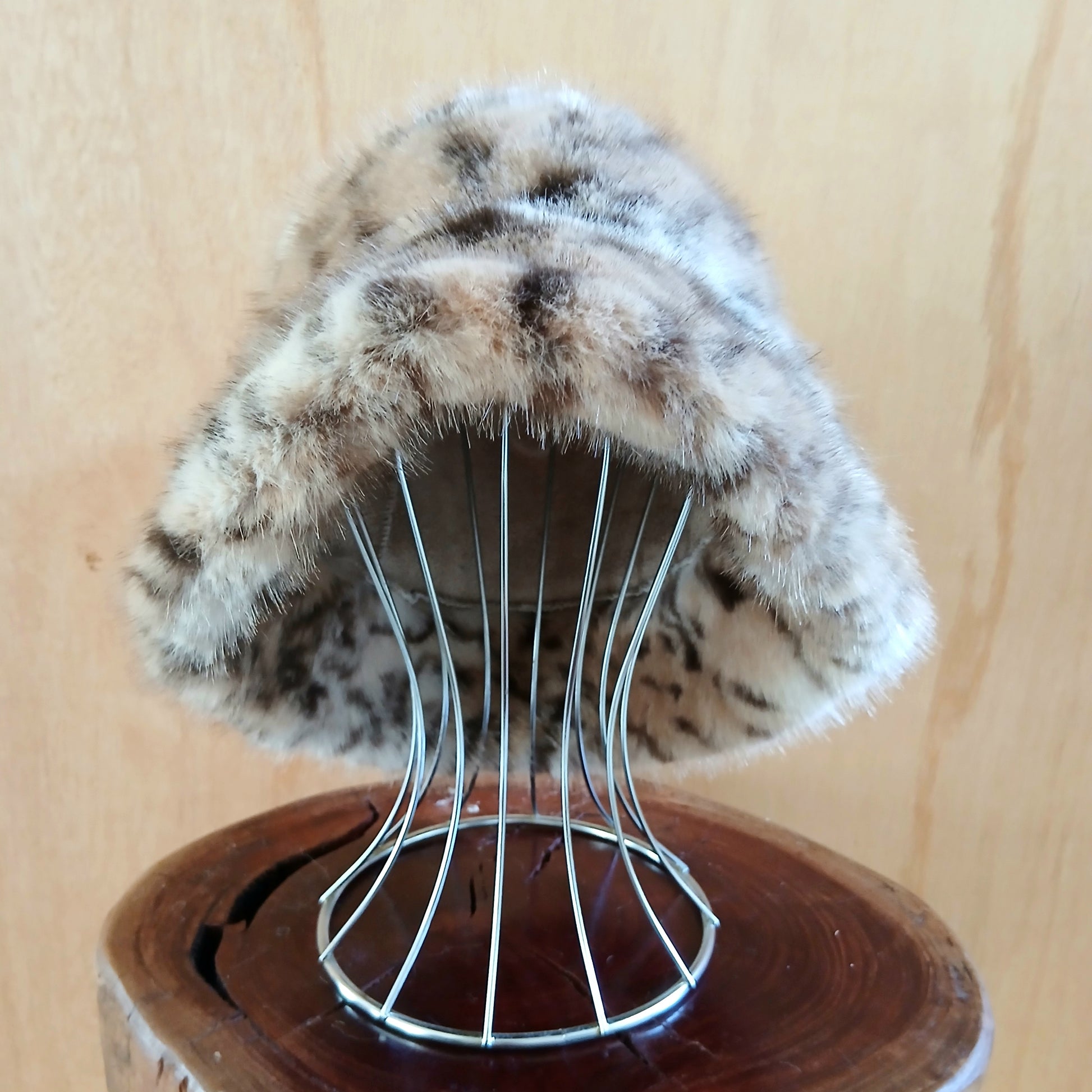 Pre-Order Fluffy Faux Fur Bucket Hat Leopard 7532