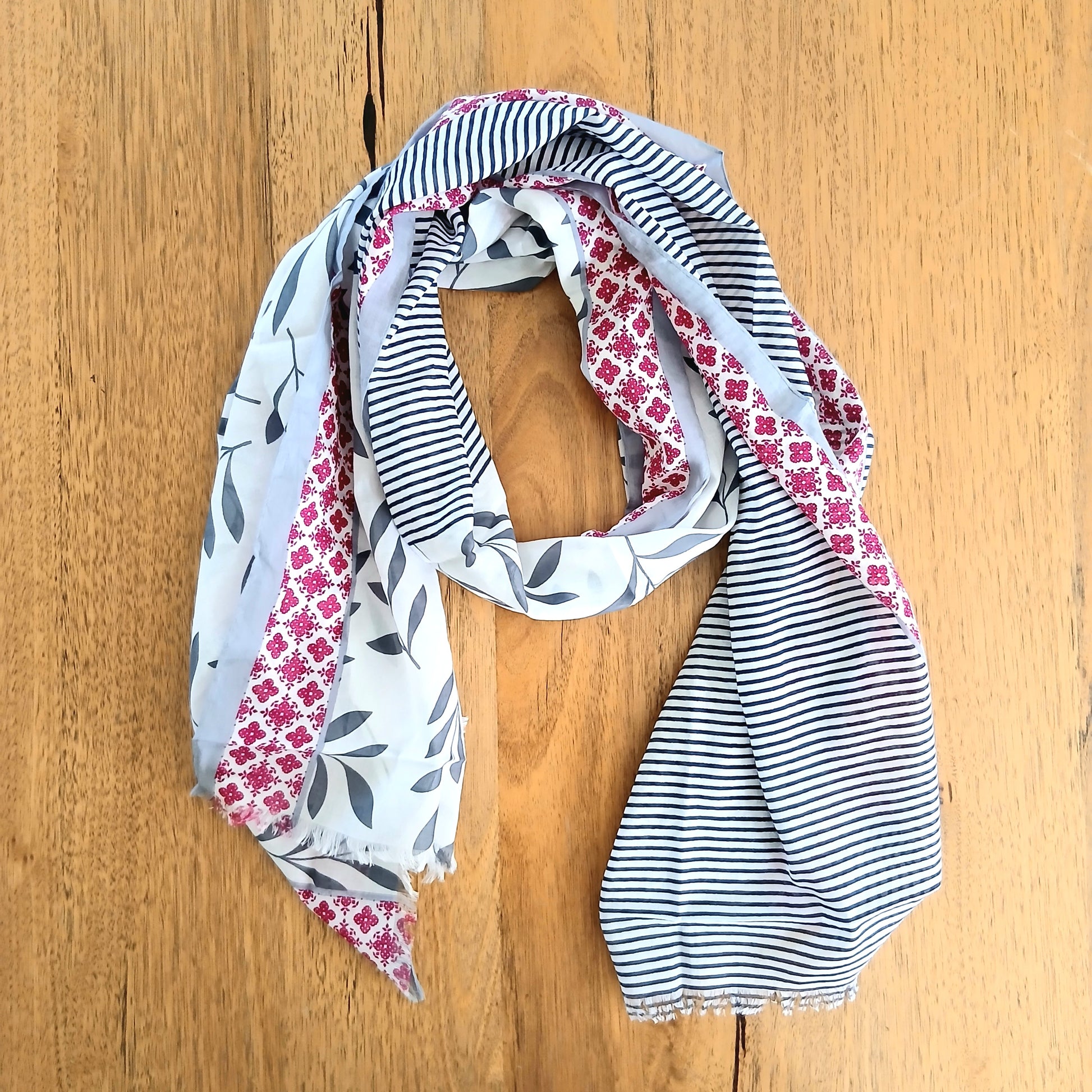 Pink and Blue Patterned Cotton Scarf Yash-414n
