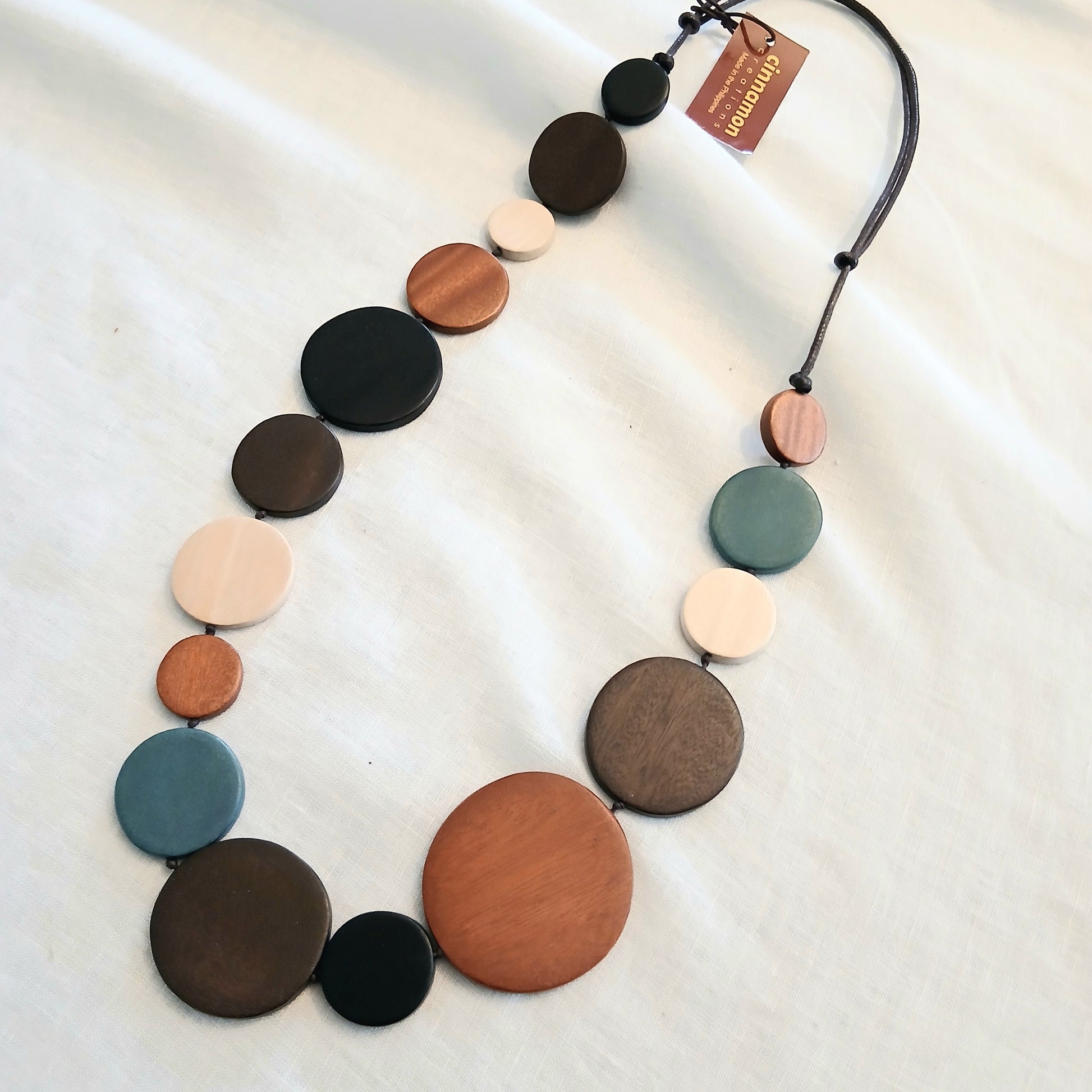 Classic Multi-Coloured Wooden Circles Necklace N6-4910