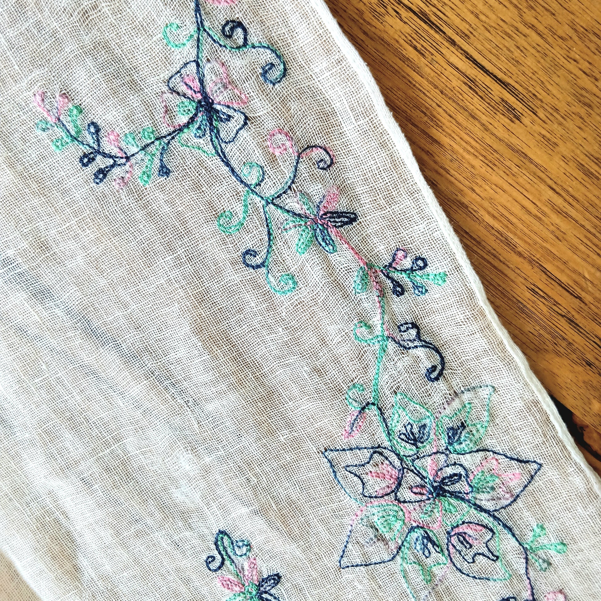 Pure Linen Scarf Embroidered L-2637