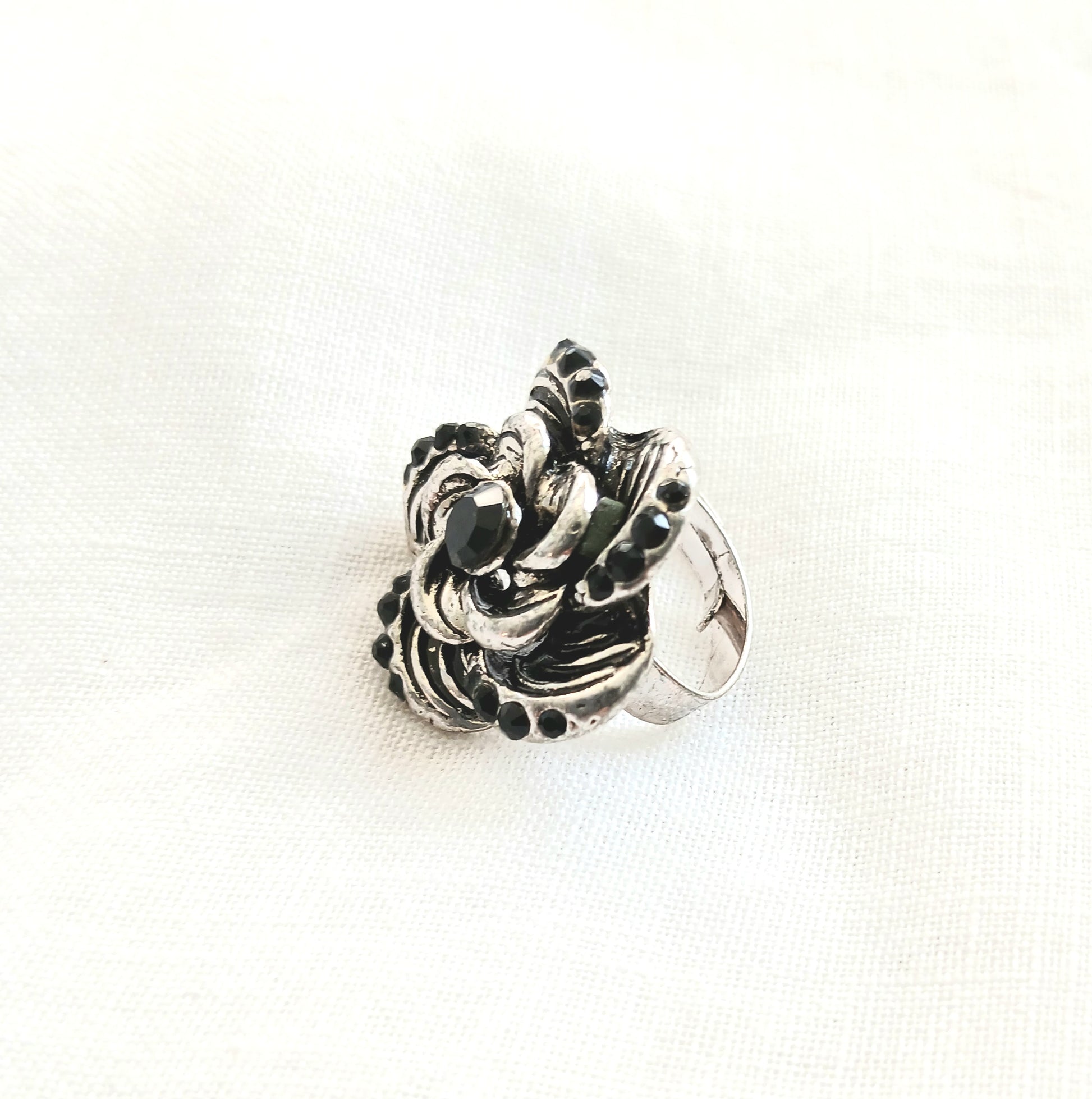 Adjustable Silver Ring with Black Crystal's 163604