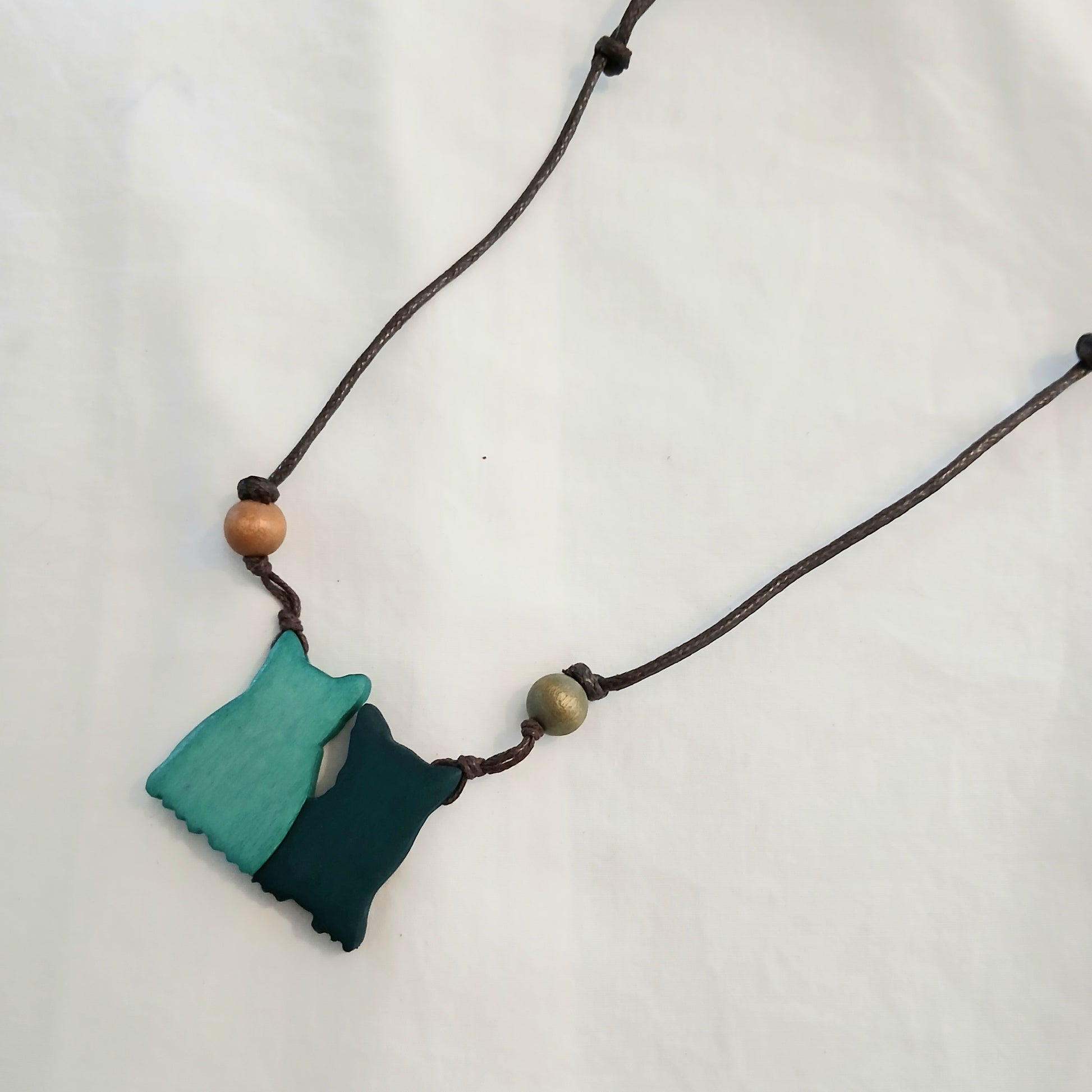 PRE-ORDER Little Wooden Cats Pendant Necklace N7-1995