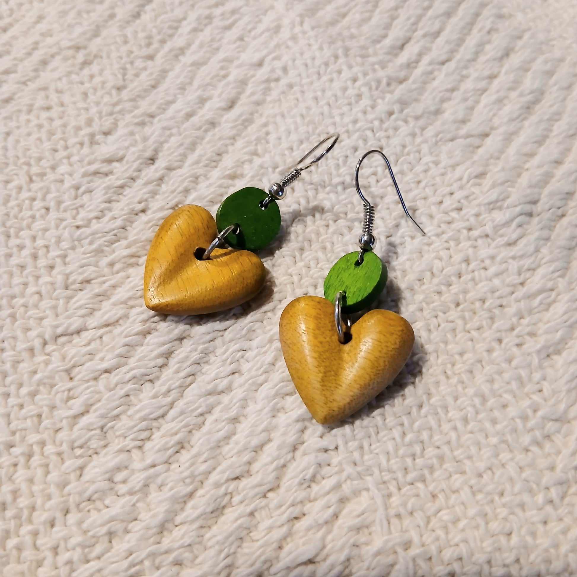 Little Wooden Heart Earrings E7-92