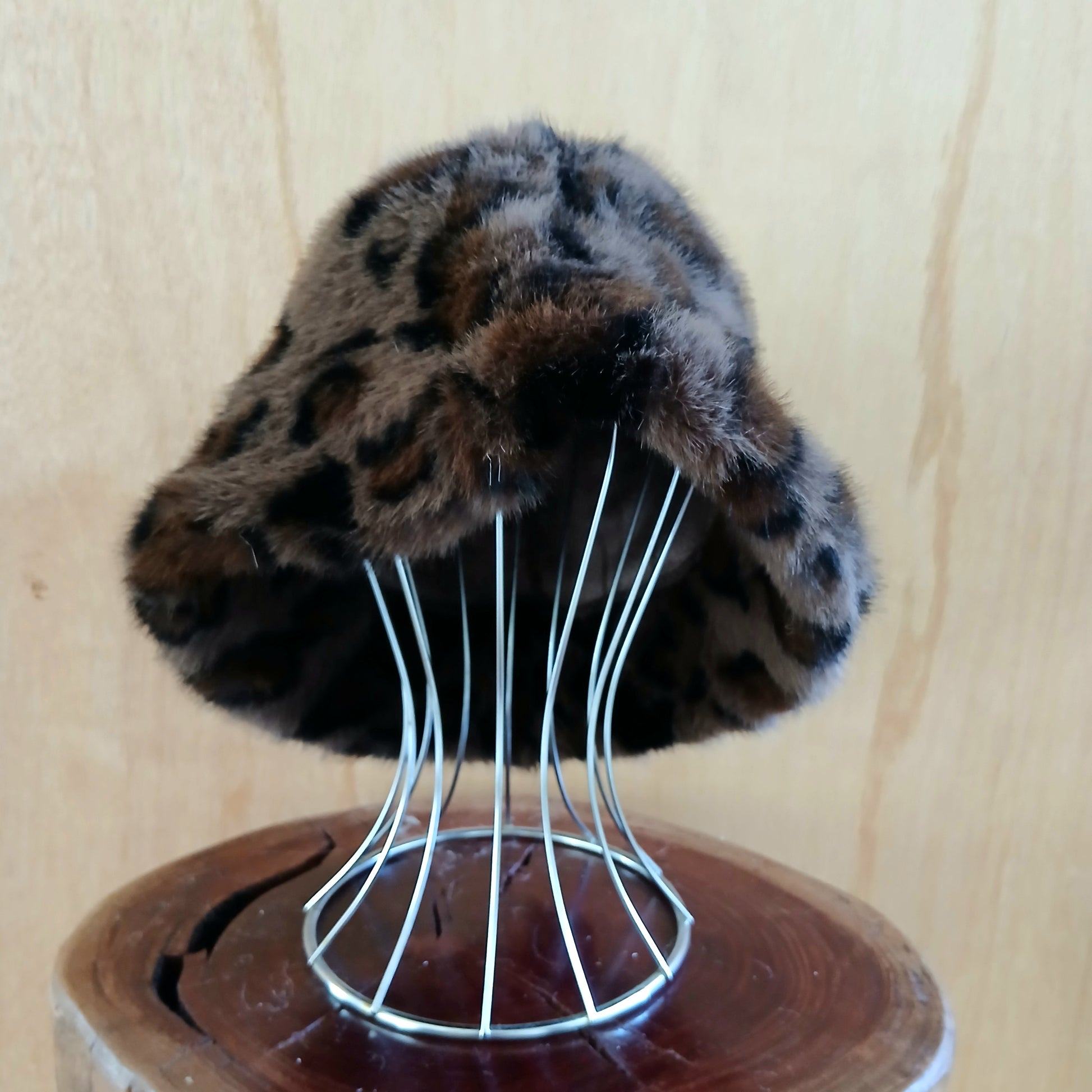 Pre-Order Faux Fur Leopard Bucket Hat Classic 7525