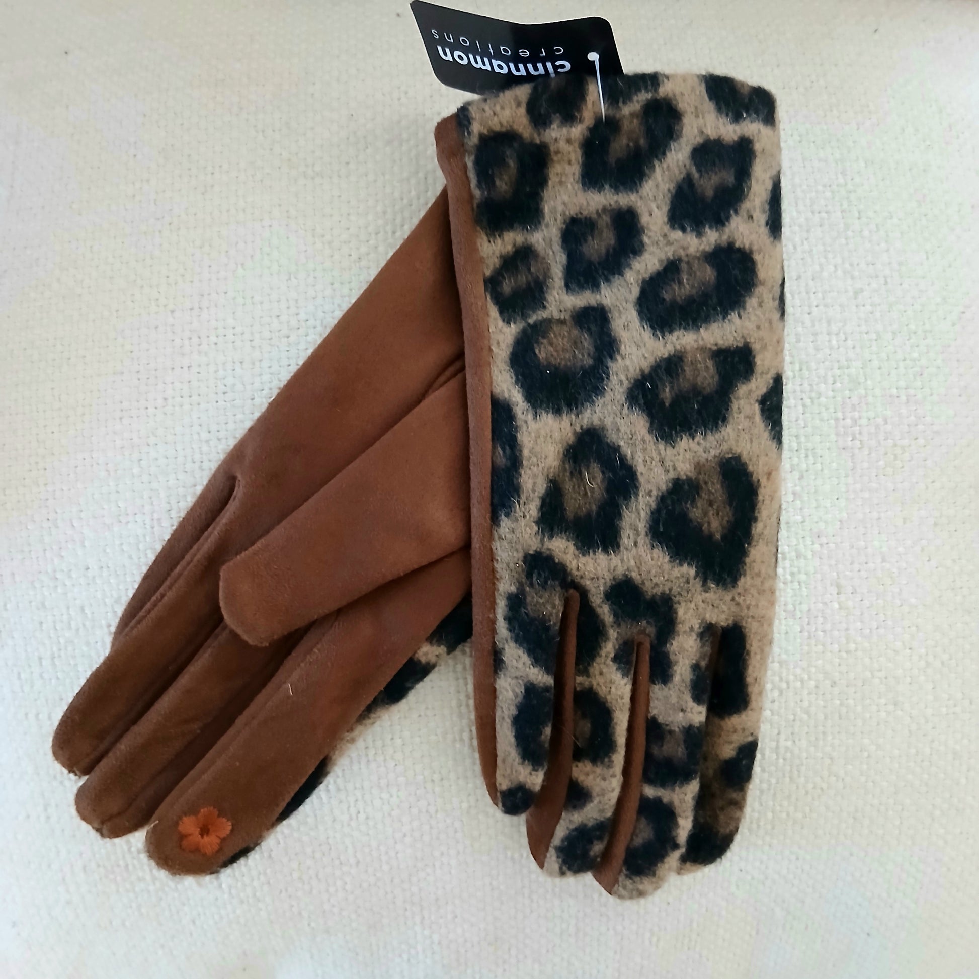 PRE-ORDER Leopard Gloves GV1431