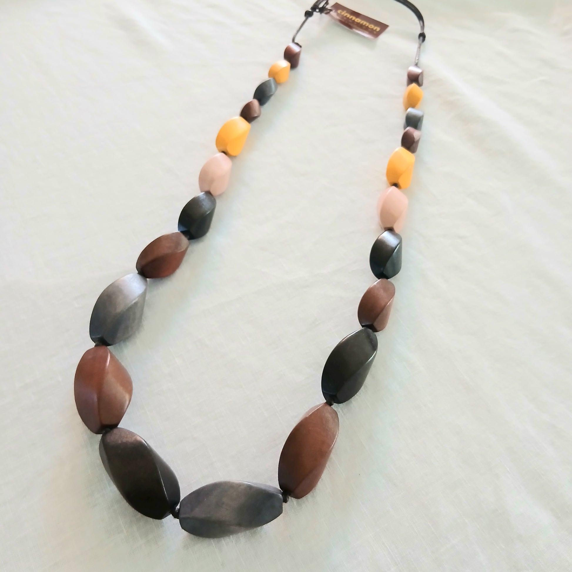Chunky Wooden Pieces Necklace N6-7408W