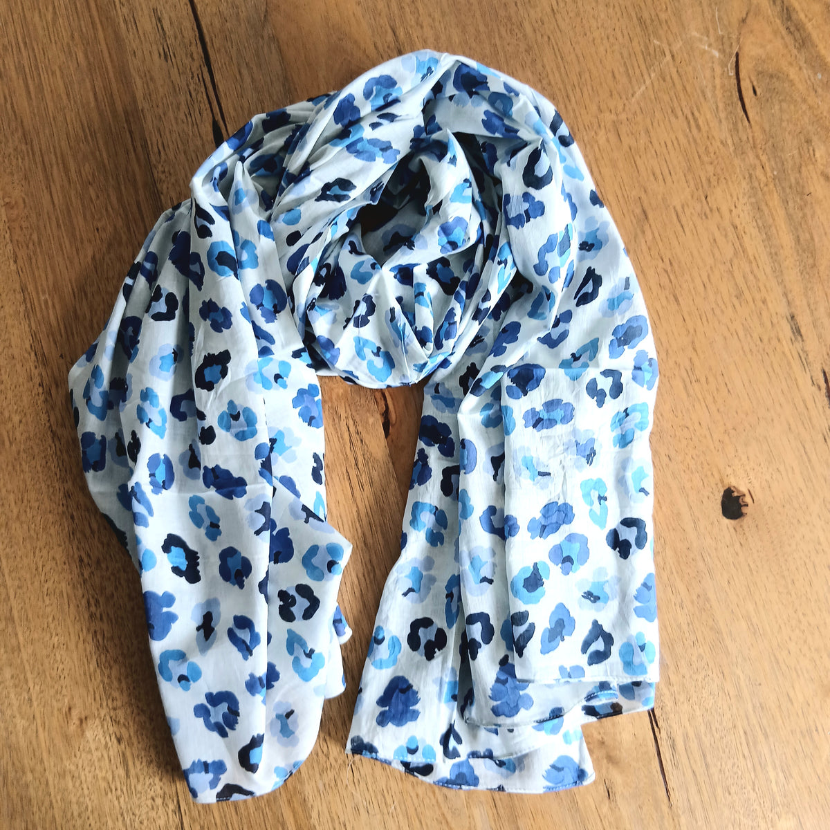 Blue Leopard Cotton Scarf 65939