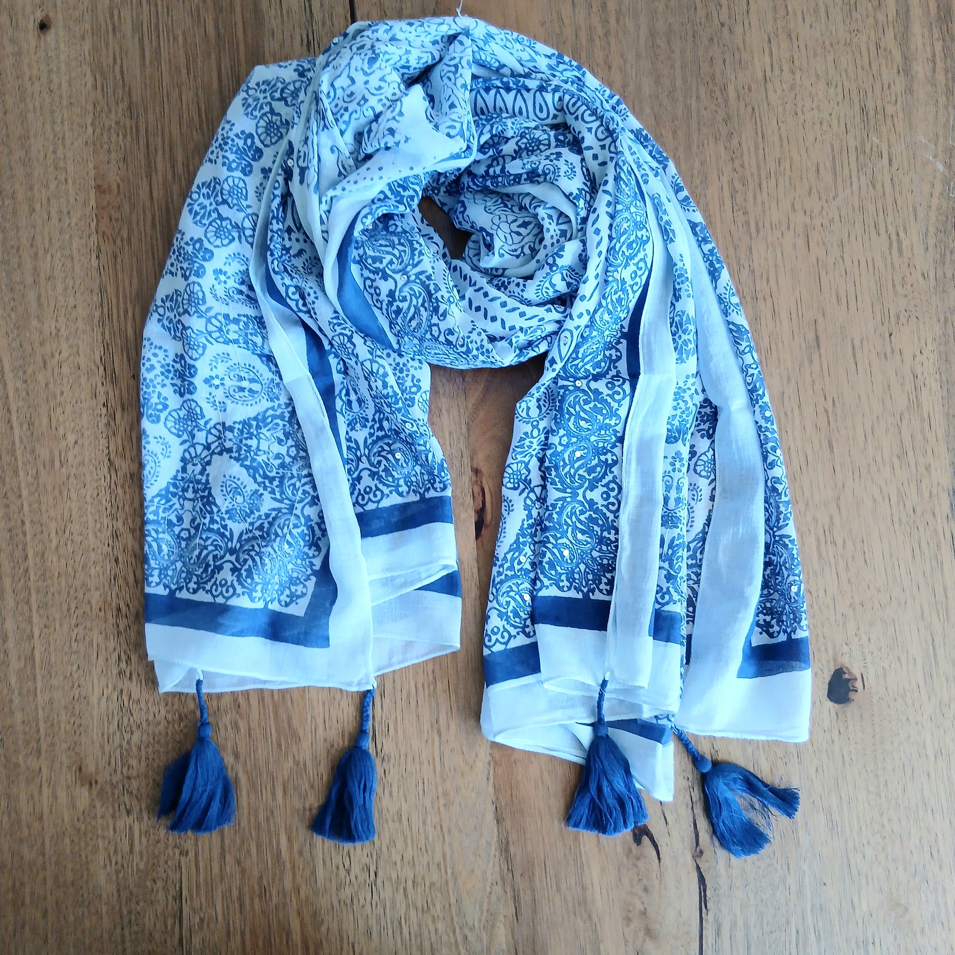 Cotton Scarf Fluo Indian Print with 4 tassels 52036