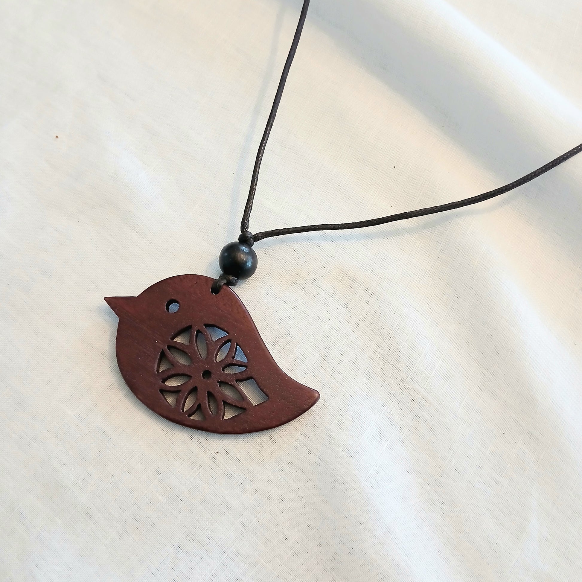 Engraved Little Wooden Bird Necklace N6-2956